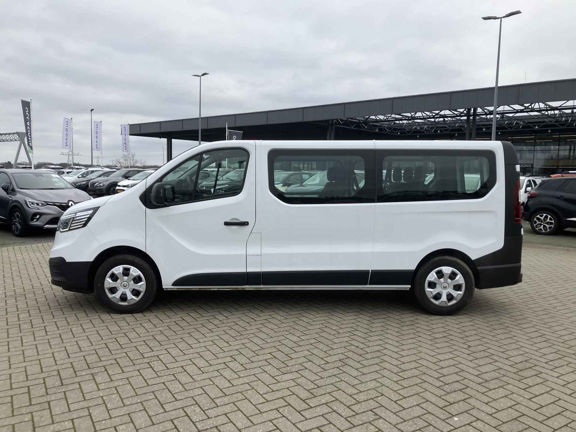 Renault Trafic Combi Life L1 Blue dCi 110 S&S | 9 persoons | - 8/15