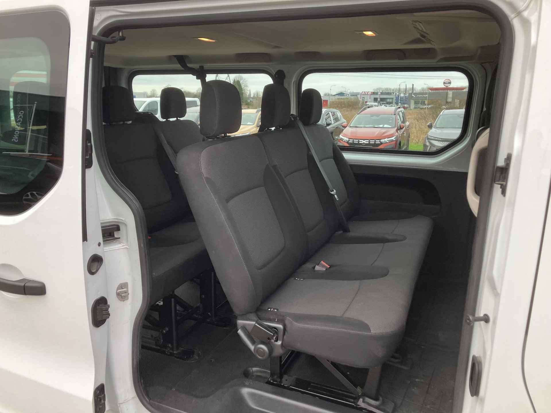 Renault Trafic Combi Life L1 Blue dCi 110 S&S | 9 persoons | - 11/15