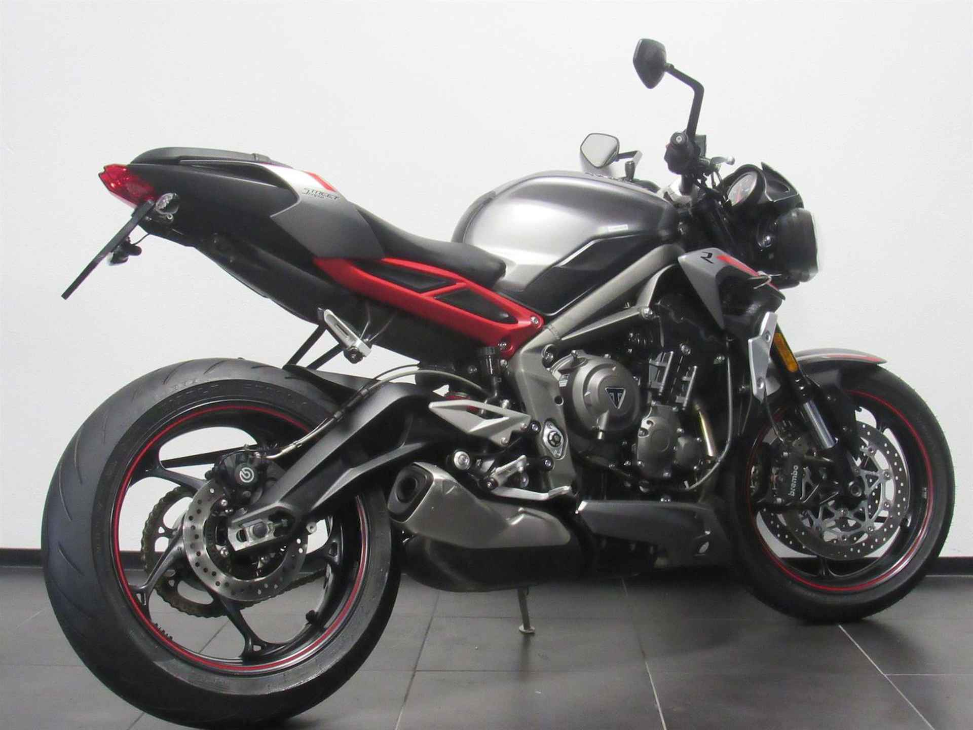 Triumph STREET TRIPLE R - 2020 - 6/14