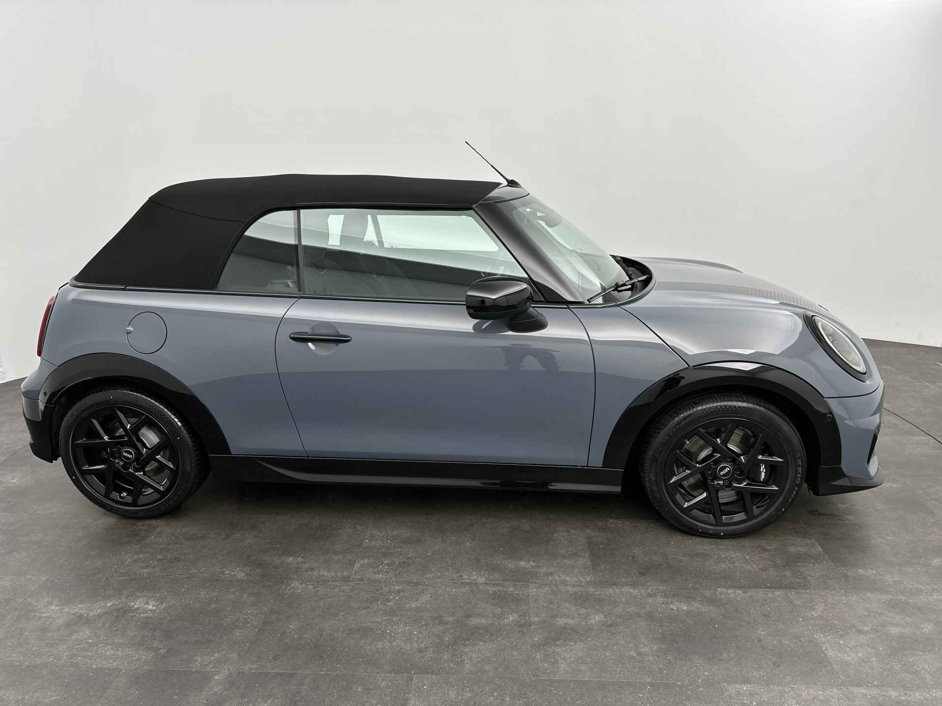 MINI Cabrio S JCW Trim | Pakket M | Sport Stripes Zwart - 32/35