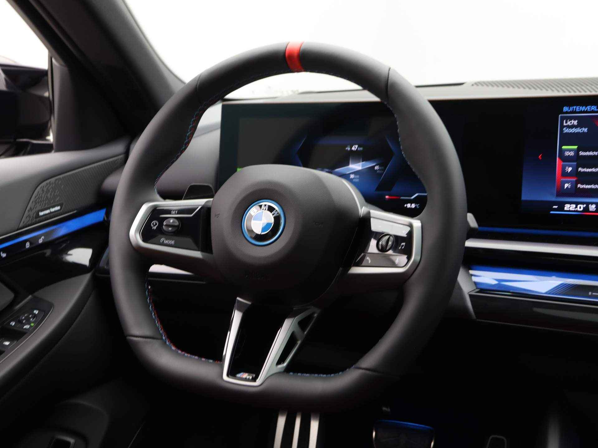 BMW i5 M60 xDrive 84 kWh - 3/25