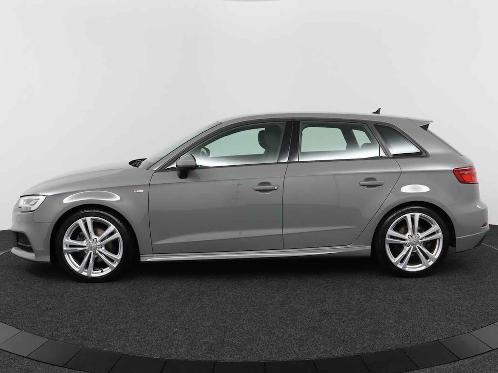 Audi A3 Sportback 35 TFSI 150Pk Automaat Advance Sport S-Line | Navi | Clima | Cruise | LED | Stoelverwarming | 18" LMV - 34/39