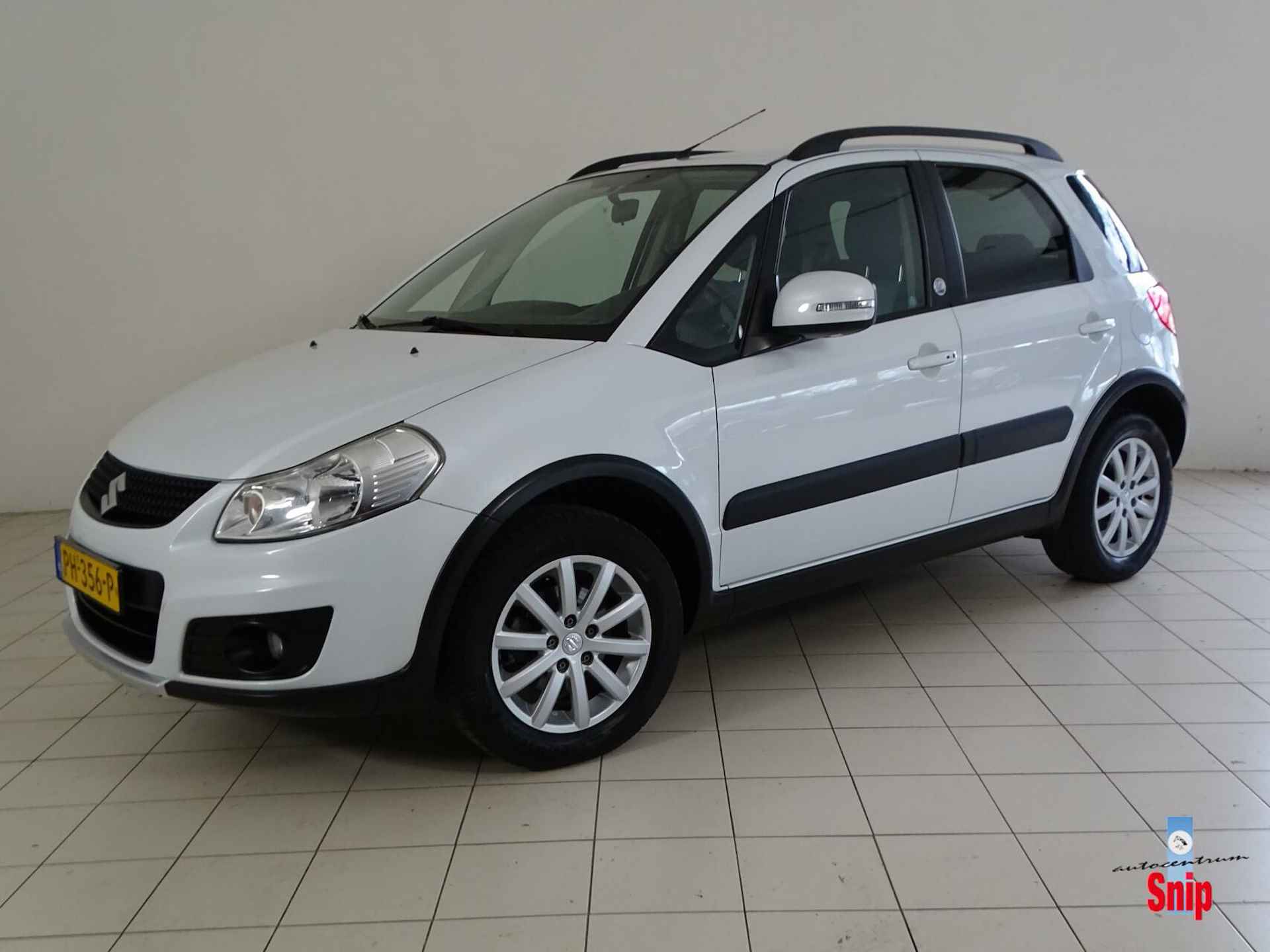 Suzuki SX4 1.6 AWD Expressive - 17/27