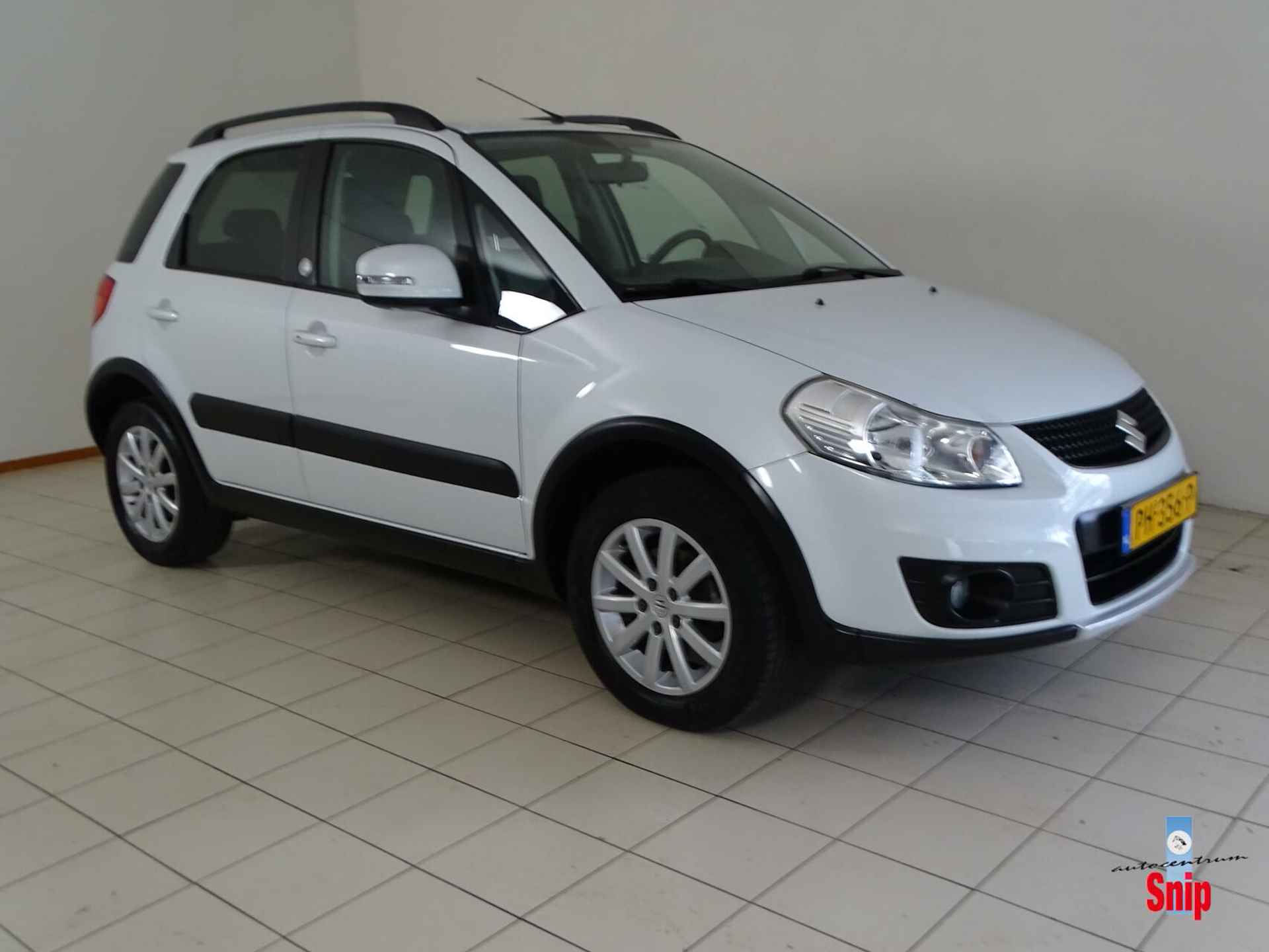 Suzuki SX4 1.6 AWD Expressive - 21/27