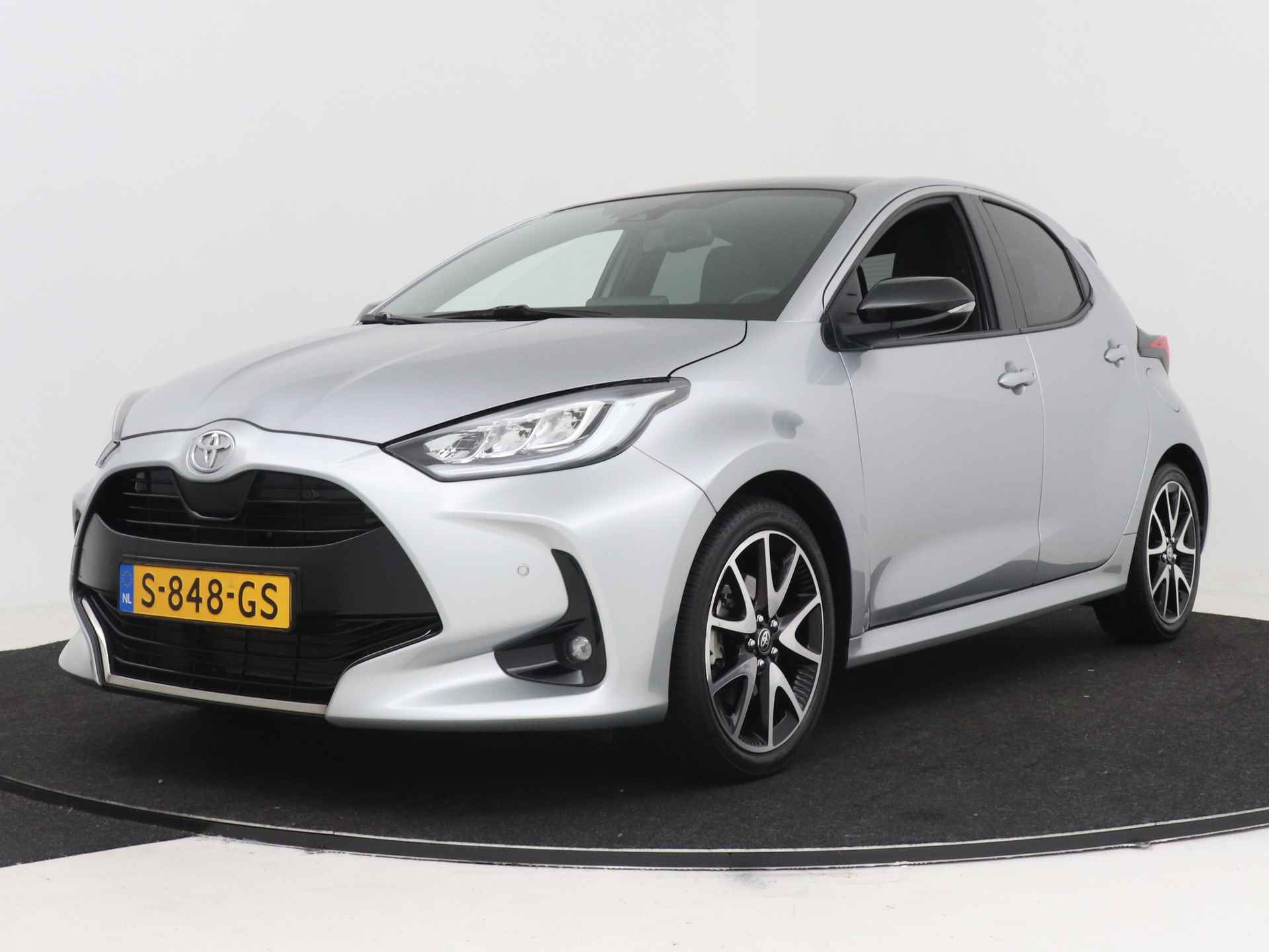 Toyota Yaris 1.5 VVT-i Executive | JBL | Panoramadak | Head-up Display | Stuur-/Stoelverwarming | Dodehoekdetector | Navigatie | Climate Control | LED | LM Velgen | - 17/49