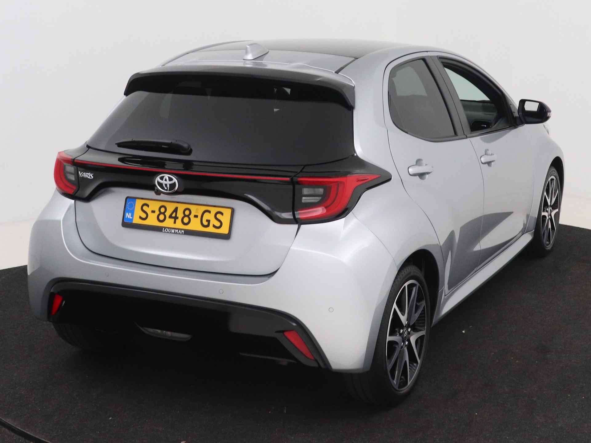 Toyota Yaris 1.5 VVT-i Executive | JBL | Panoramadak | Head-up Display | Stuur-/Stoelverwarming | Dodehoekdetector | Navigatie | Climate Control | LED | LM Velgen | - 18/49