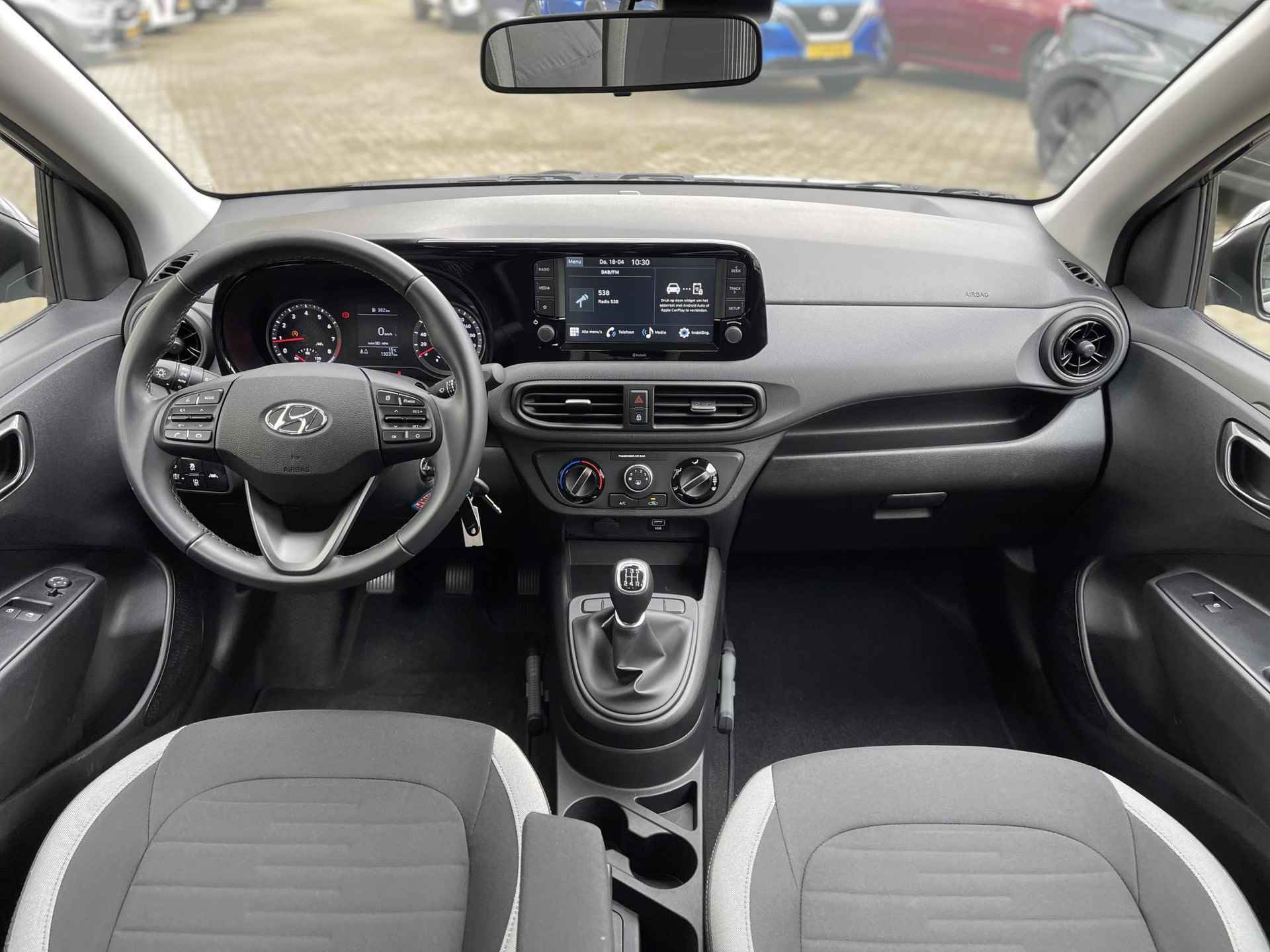 Hyundai i10 1.0 Comfort | Apple Carplay/Android Auto | Camera | Cruise Control | Airco | Bluetooth Tel. | DAB | Rijklaarprijs! - 12/22
