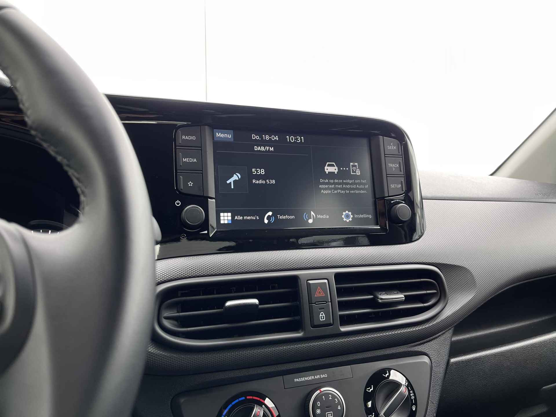 Hyundai i10 1.0 Comfort | Apple Carplay/Android Auto | Camera | Cruise Control | Airco | Bluetooth Tel. | DAB | Rijklaarprijs! - 15/22