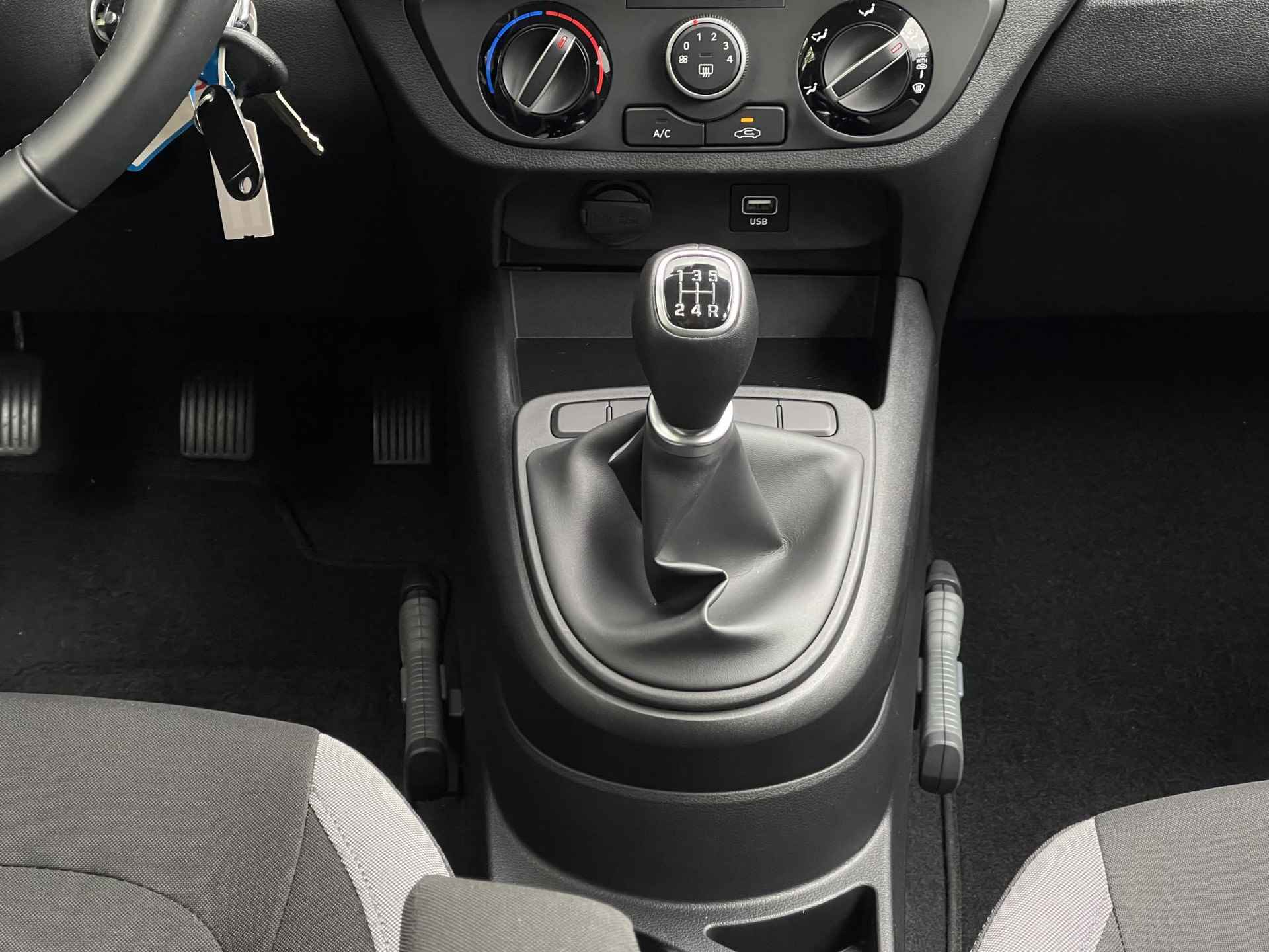 Hyundai i10 1.0 Comfort | Apple Carplay/Android Auto | Camera | Cruise Control | Airco | Bluetooth Tel. | DAB | Rijklaarprijs! - 17/22