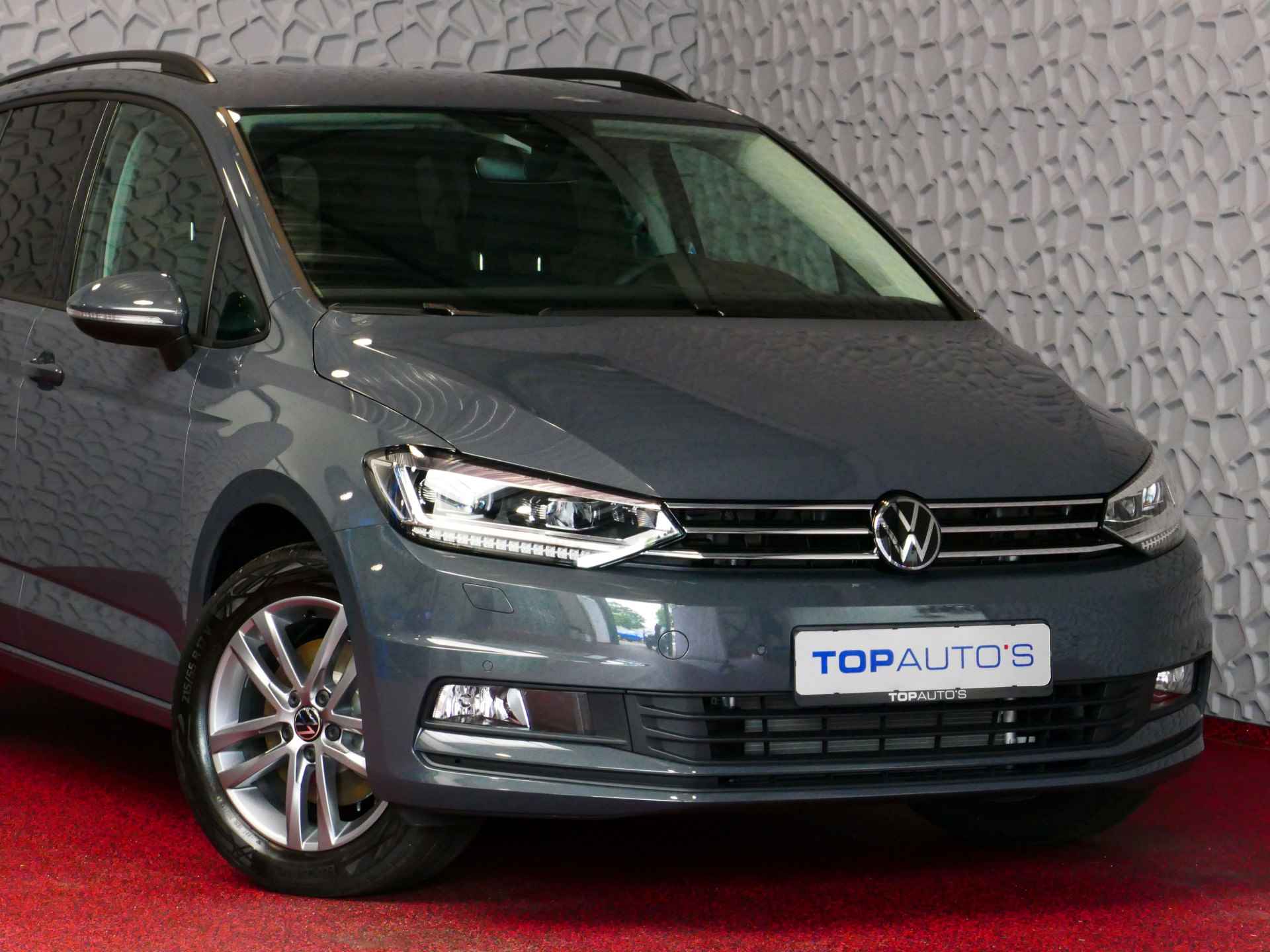 Volkswagen Touran 1.5 TSI 150PK NIEUWE AUTO! 7P CARPLAY NAVI CAMERA LED ELEK.KLEP VIR.COCKPIT DODE.HOEK DET. STOELVERW KEYLESS 7P 7PERS 2024 70 BIJNA NIEUWE VOLKSWAGEN'S UIT VOORRAAD LEVERBAAR - 54/83