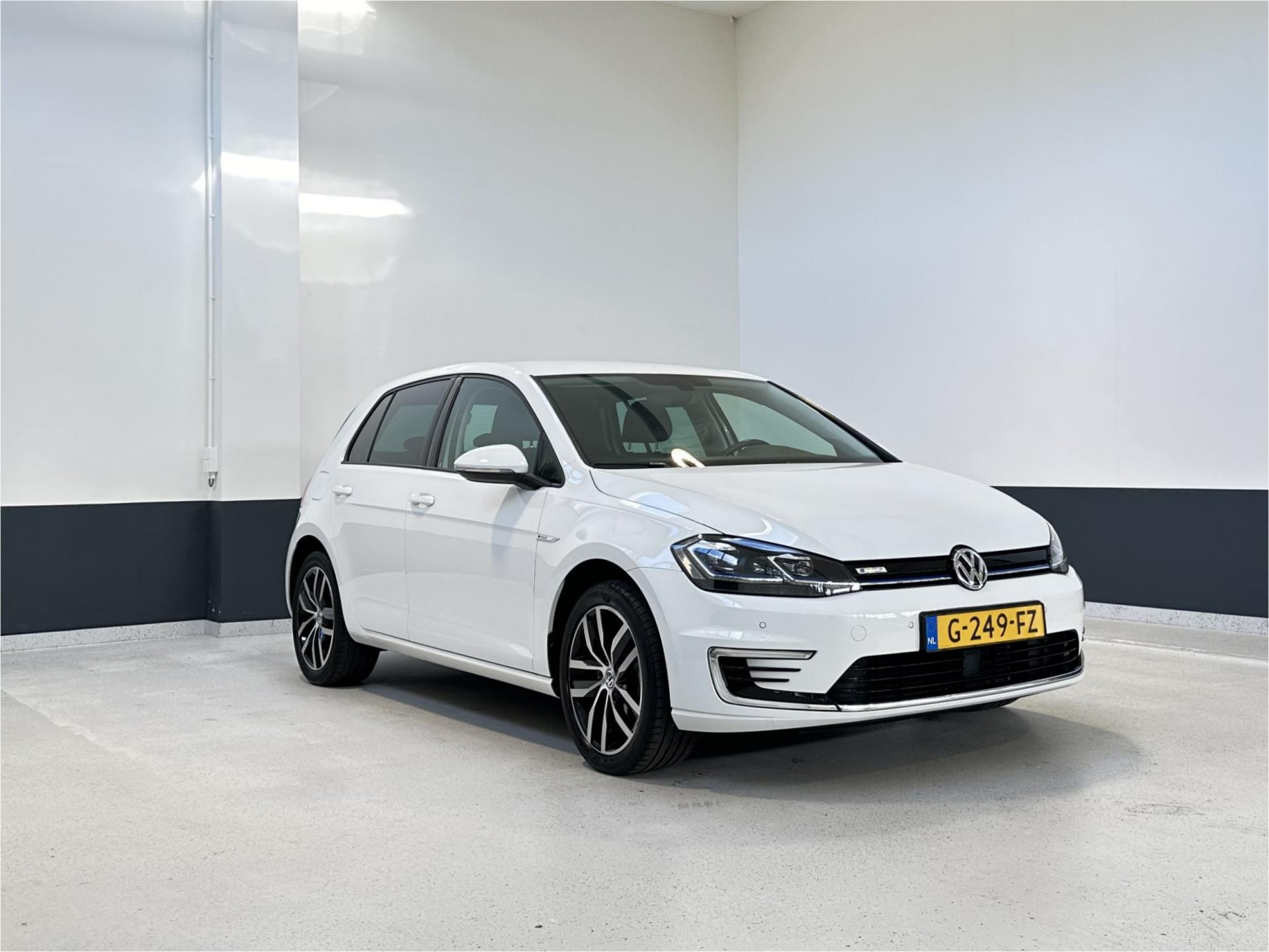 Volkswagen E-Golf E-Golf |1 Eig | Navigatie | Virtual display| LM velgen |