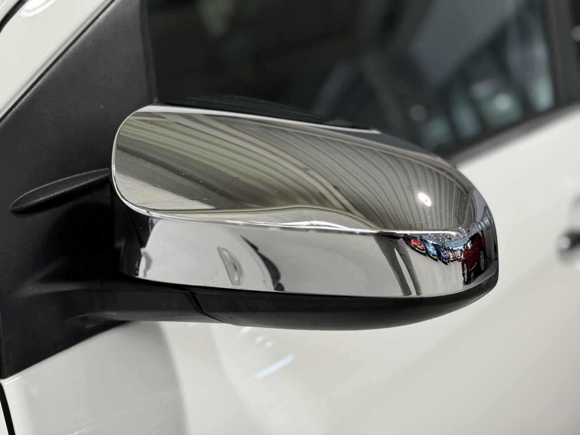 Peugeot 108 1.0 e-VTi Allure | Achteruitrij camera | Keyless entry/start | Climate control | Cruise control | Privacy glass | LMV - 12/34