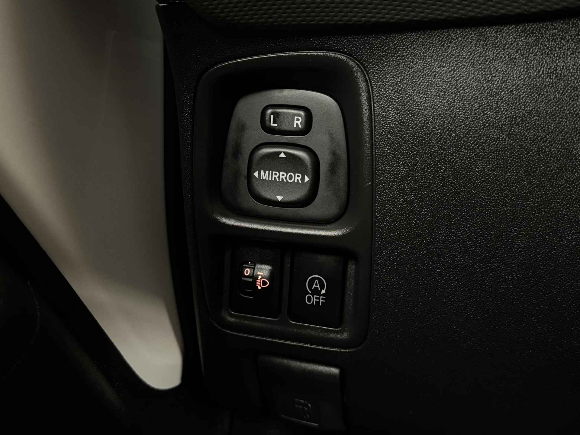 Peugeot 108 1.0 e-VTi Allure | Achteruitrij camera | Keyless entry/start | Climate control | Cruise control | Privacy glass | LMV - 21/34