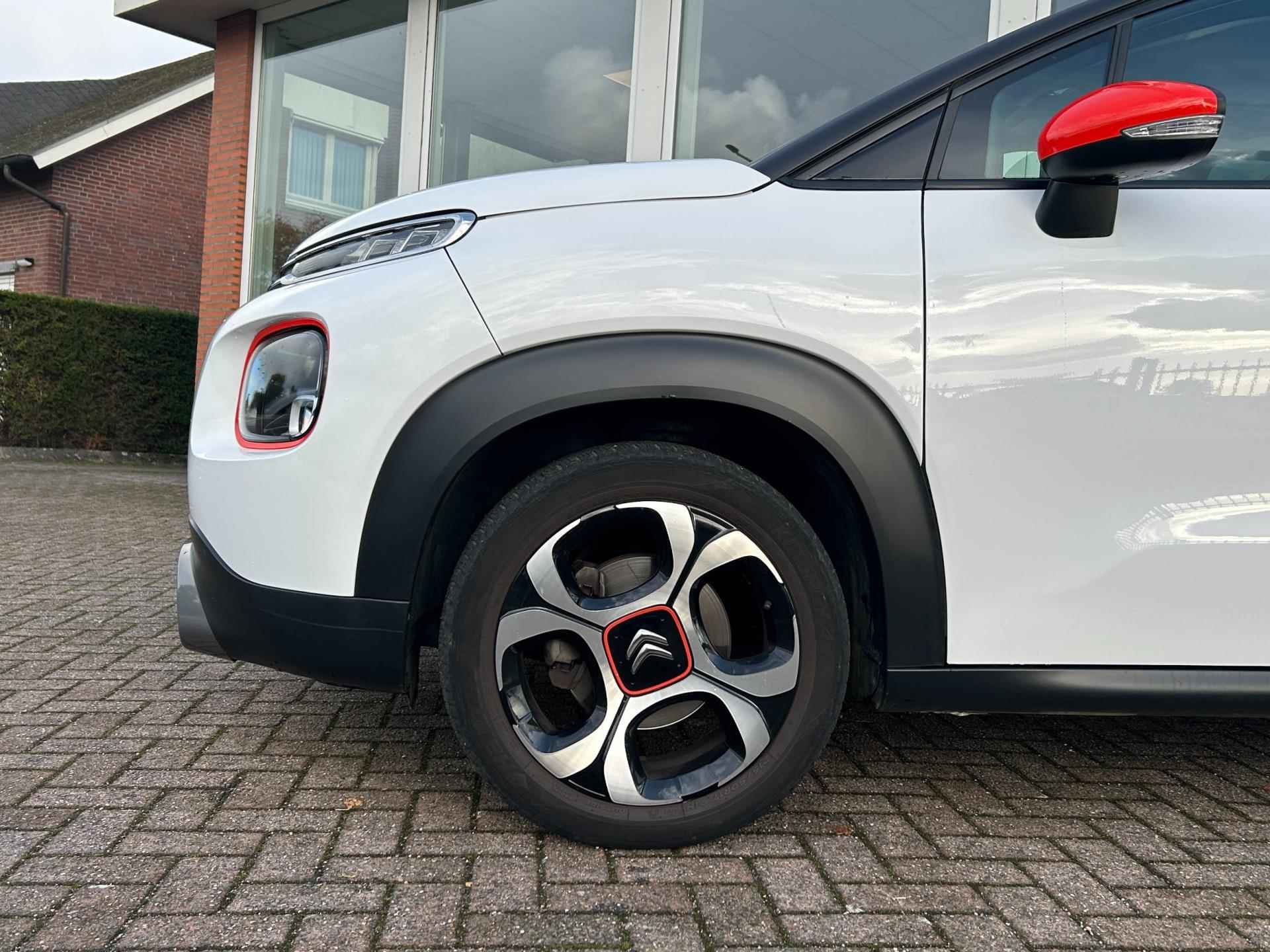 Citroen C3 Aircross 1.2 PureTech S&S Shine - Panoramadak - Navi - PDC - 28.587 KM! - 10/24