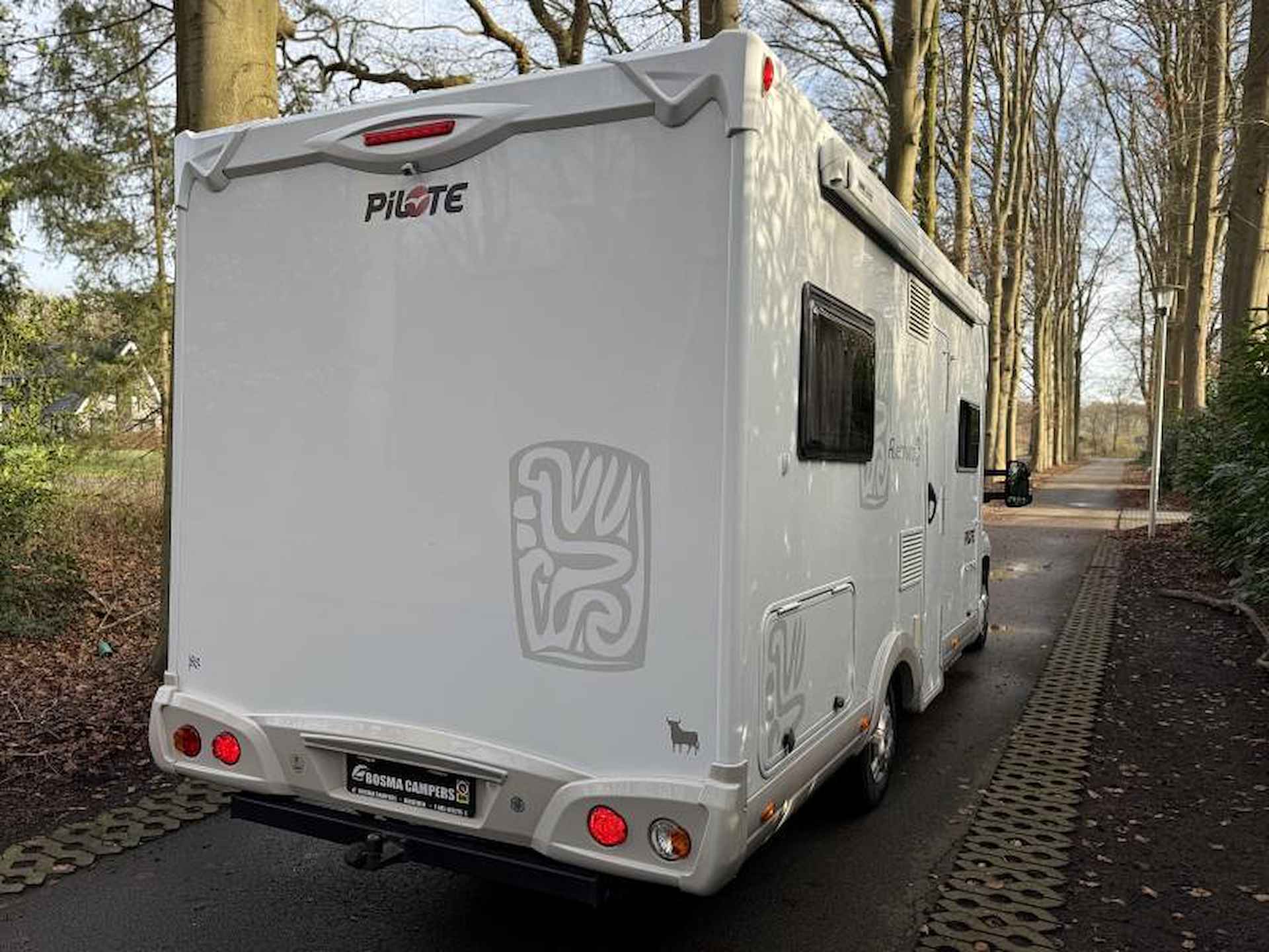 Pilote Aventura 640 Top-Indeling Hefbed 2011 - 5/23