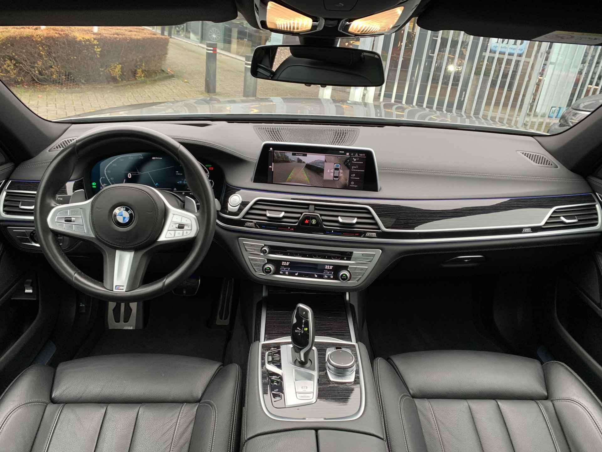 BMW 7 Serie 745e Hybrid M-sport 745 Comfortstoelen|Schuifdak|Leer - 3/35