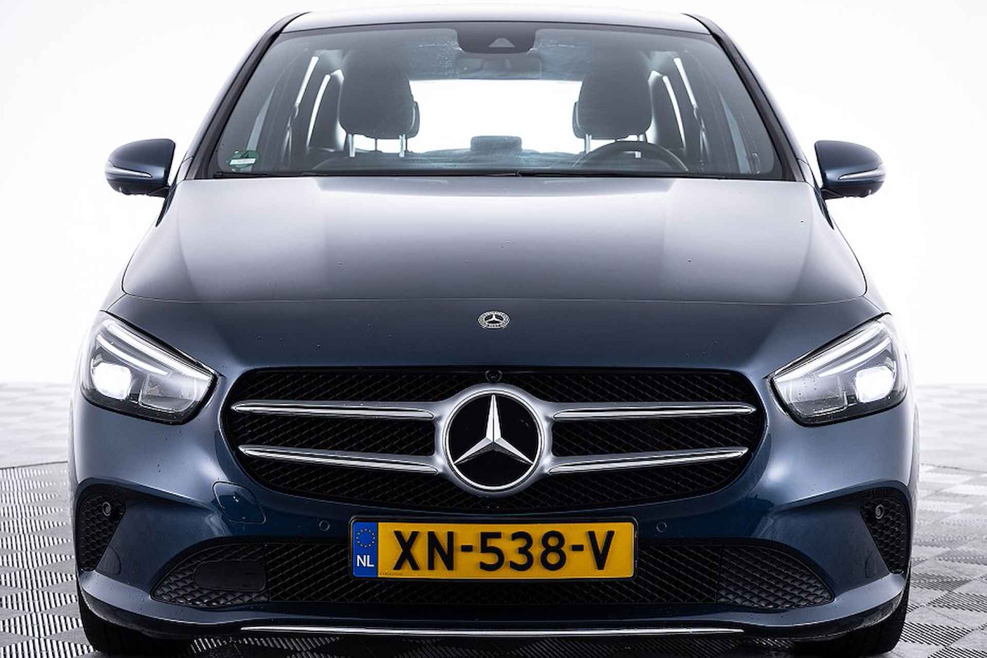 Mercedes-Benz B-Klasse 180 Launch Edition Premium Automaat | Full LED | CAMERA | NAVI . - 18/25