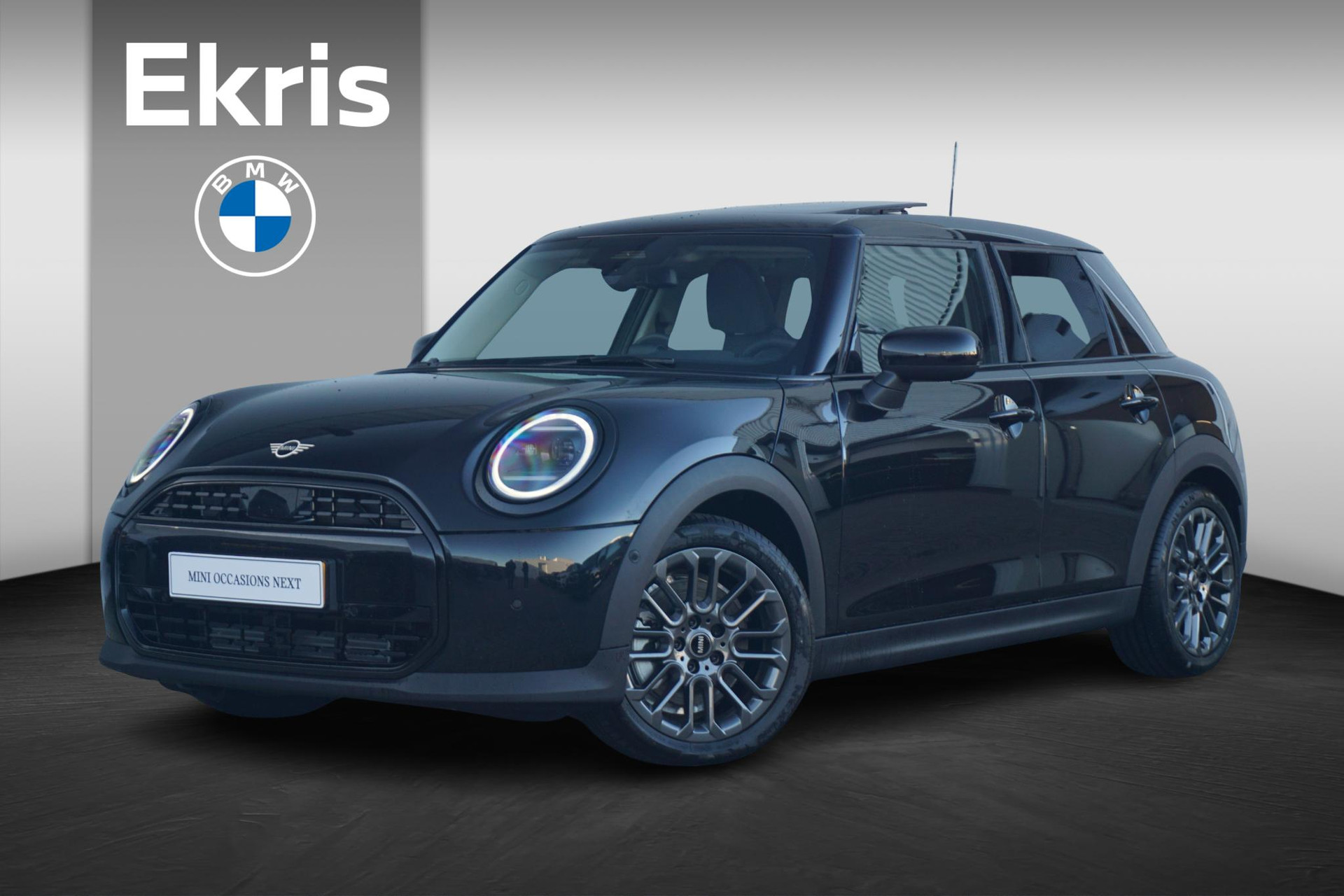 Mini 5-Deurs Cooper C Classic / Pakket M / Head-Up / Panorama Dak