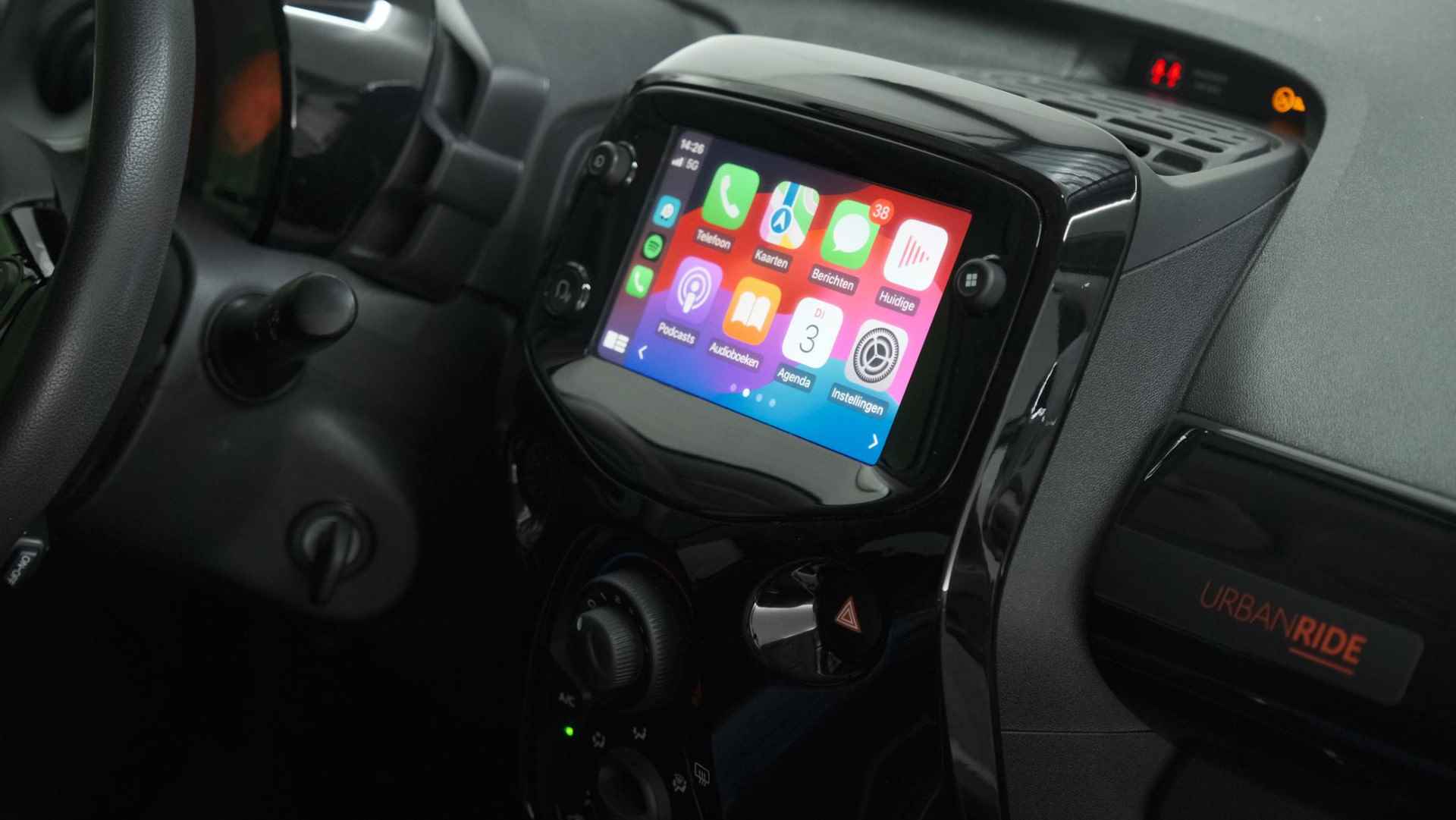 Citroen C1 1.0 VTi Urban Ride | Trekhaak | Camera | Apple Carplay | Airco - 52/68