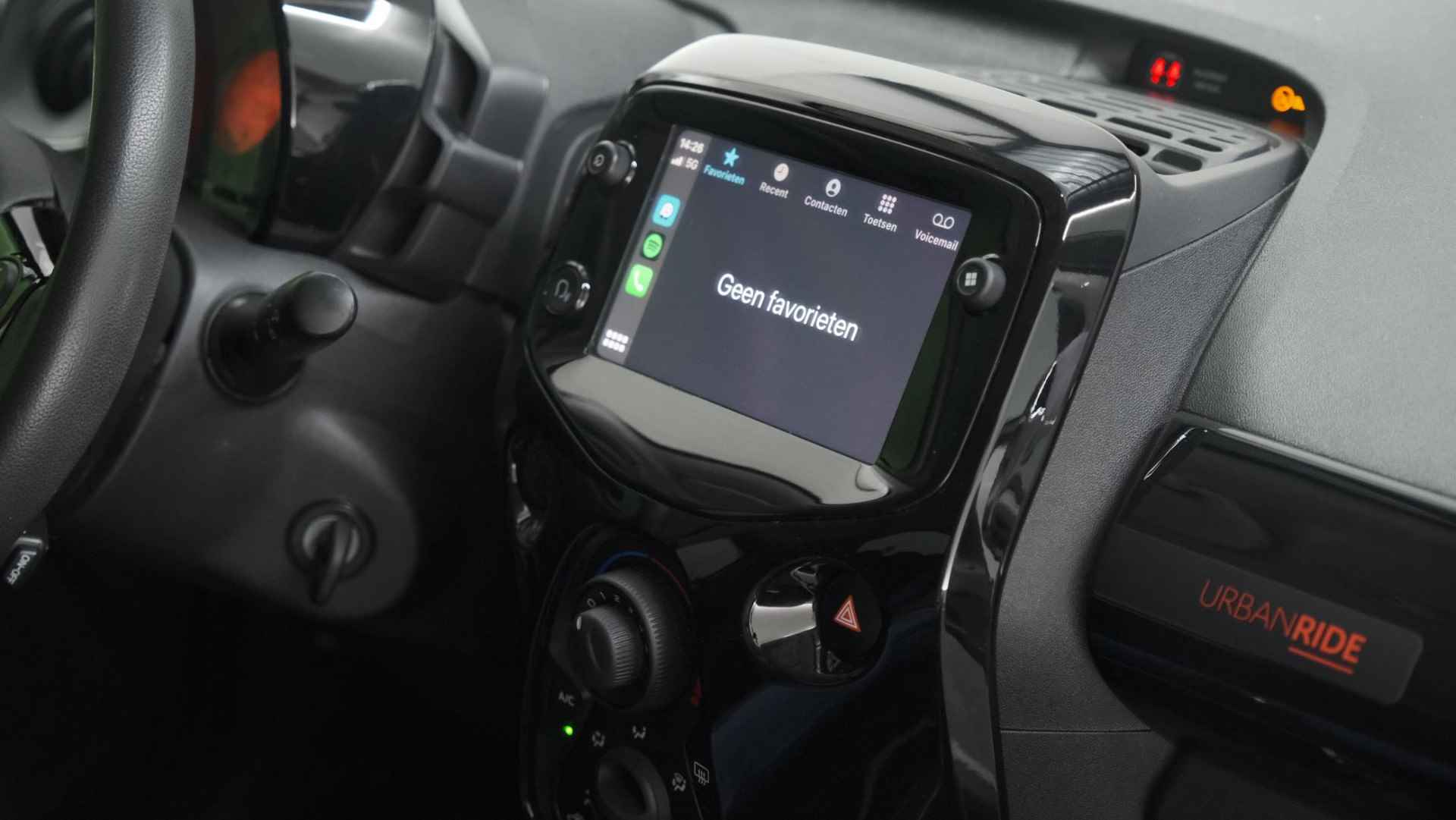 Citroen C1 1.0 VTi Urban Ride | Trekhaak | Camera | Apple Carplay | Airco - 54/68