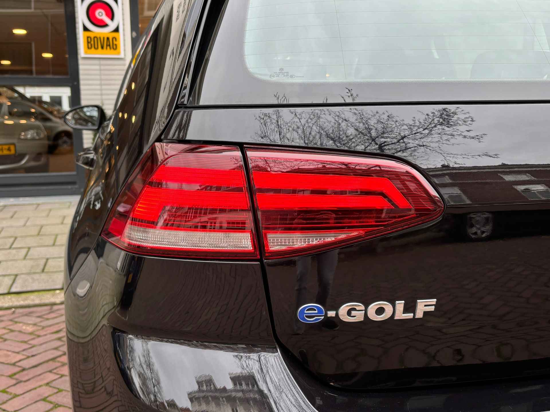 Volkswagen E-Golf | AUTOMAAT | NAVIGATIE | LED | ADAPT CRUISE CONTROL | AppleCarPlay |LMV 17 | EERSTE EIGENAAR | - 27/42