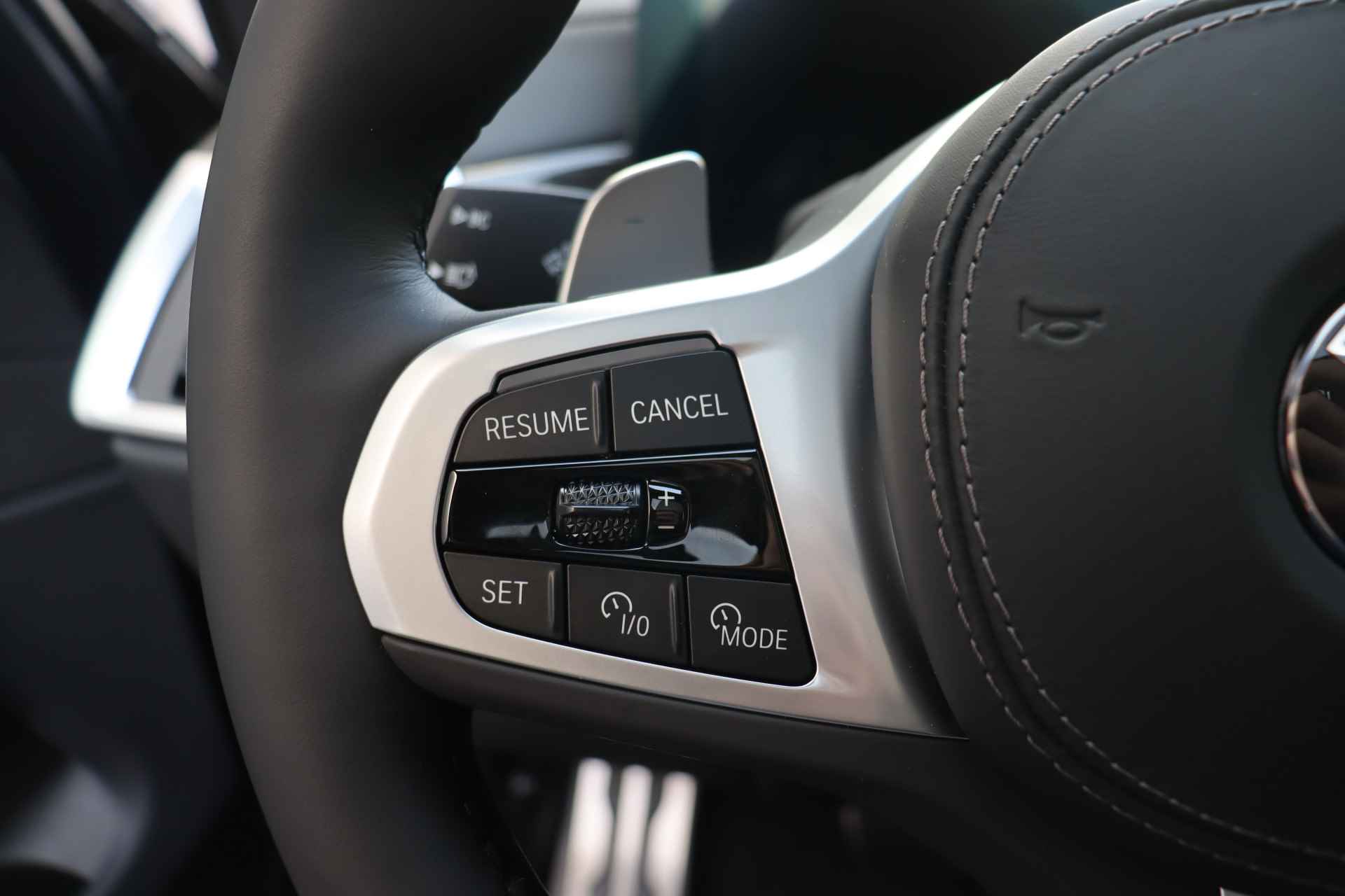BMW X5 xDrive30d 7p. High Executive M Sport Automaat / Panoramadak / Trekhaak / Massagefunctie / Parking Assistant Professional / Soft-Close / Gesture Control - 16/24