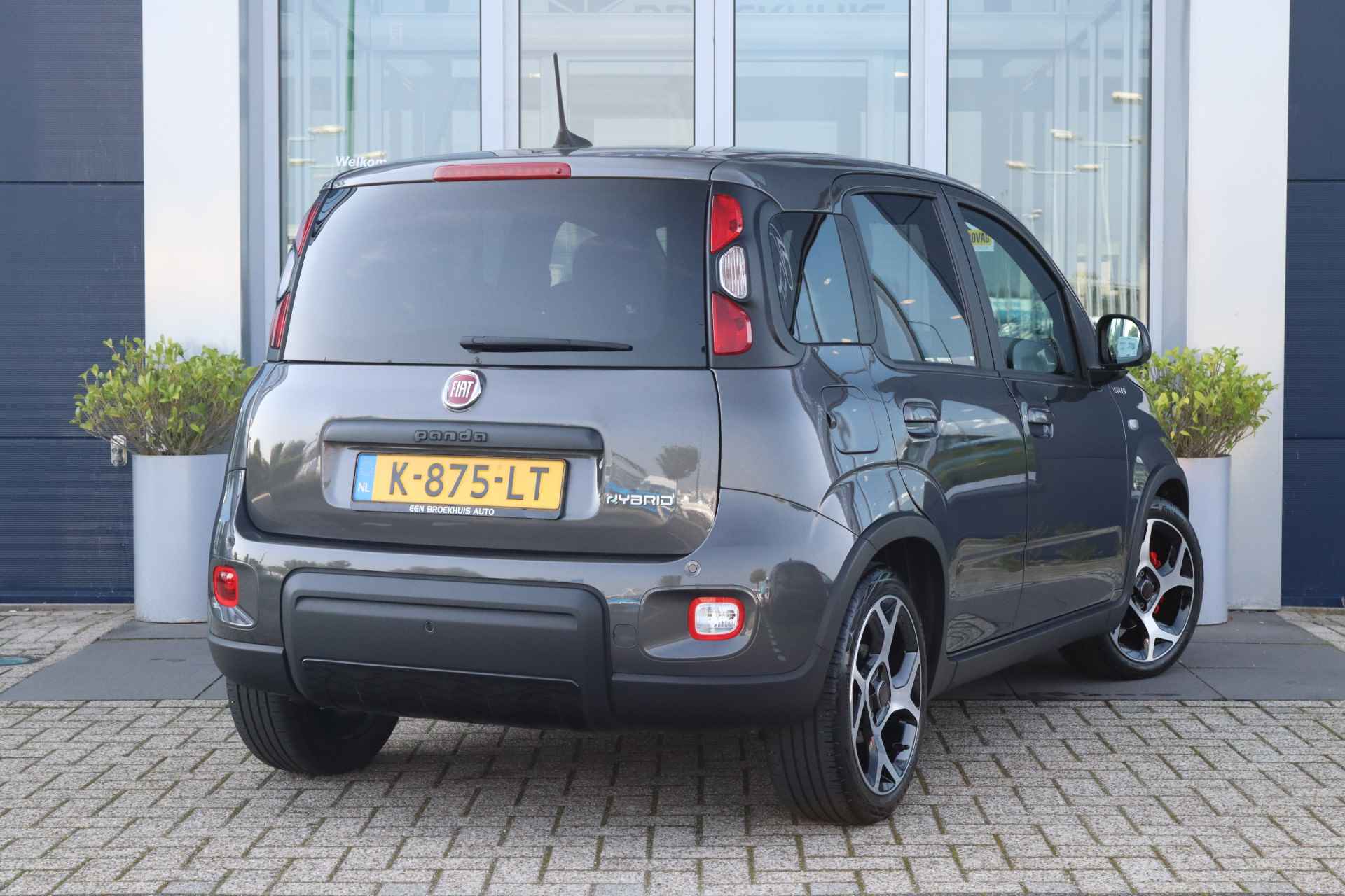 Fiat Panda 1.0 Hybrid 70PK Sport Launch Edition | Sensoren achter | Carplay | Climate control | Getint glas - 3/33