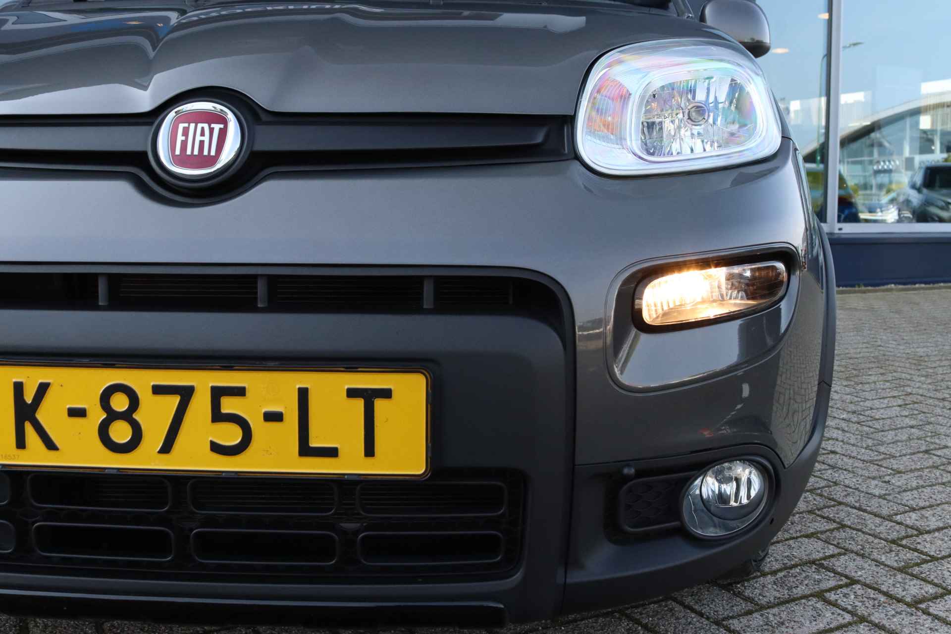 Fiat Panda 1.0 Hybrid 70PK Sport Launch Edition | Sensoren achter | Carplay | Climate control | Getint glas - 9/33