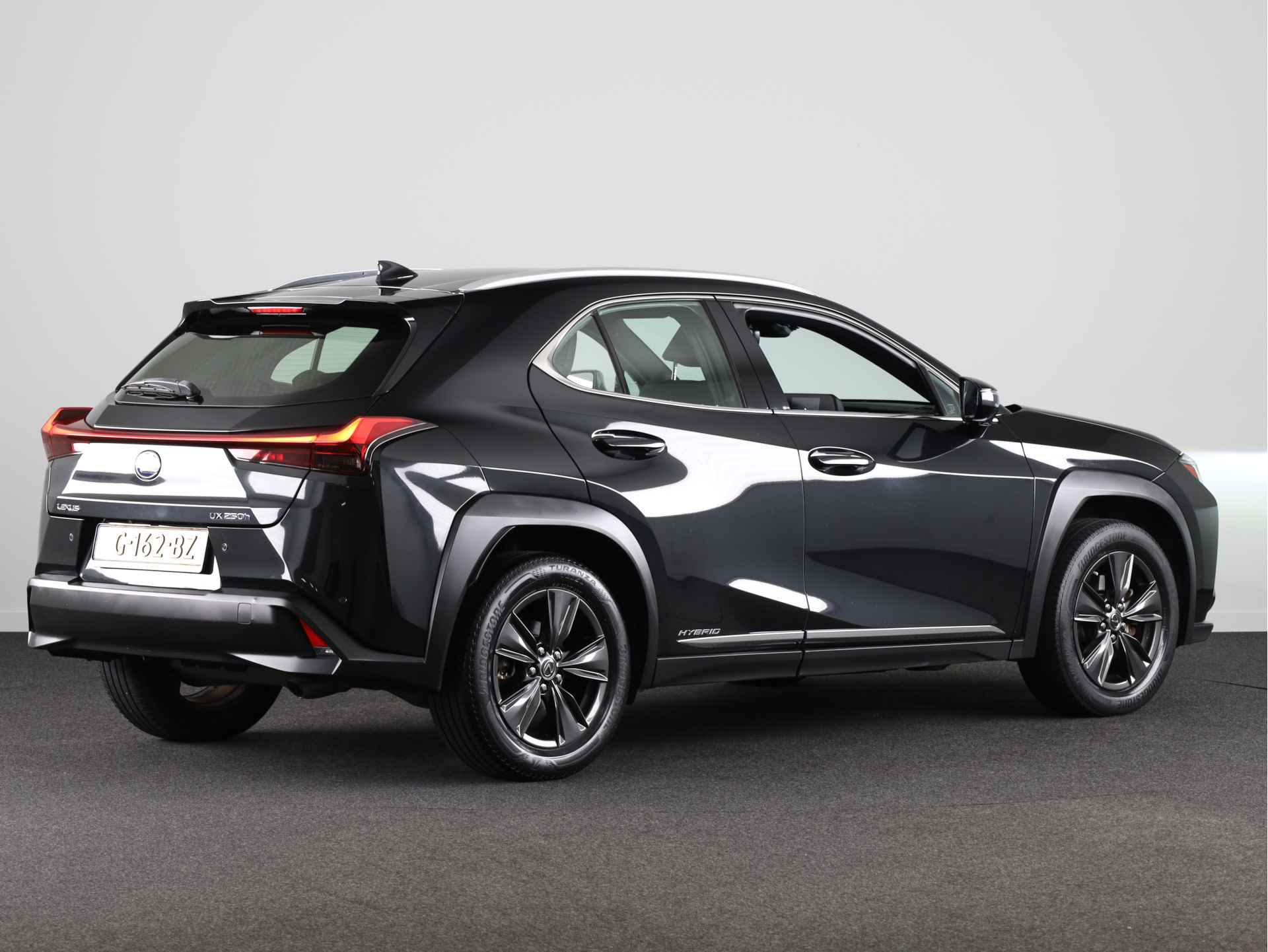 Lexus UX 250h First Edition Limited | Navigatie | Stuur + Stoelverwarming | - 3/46