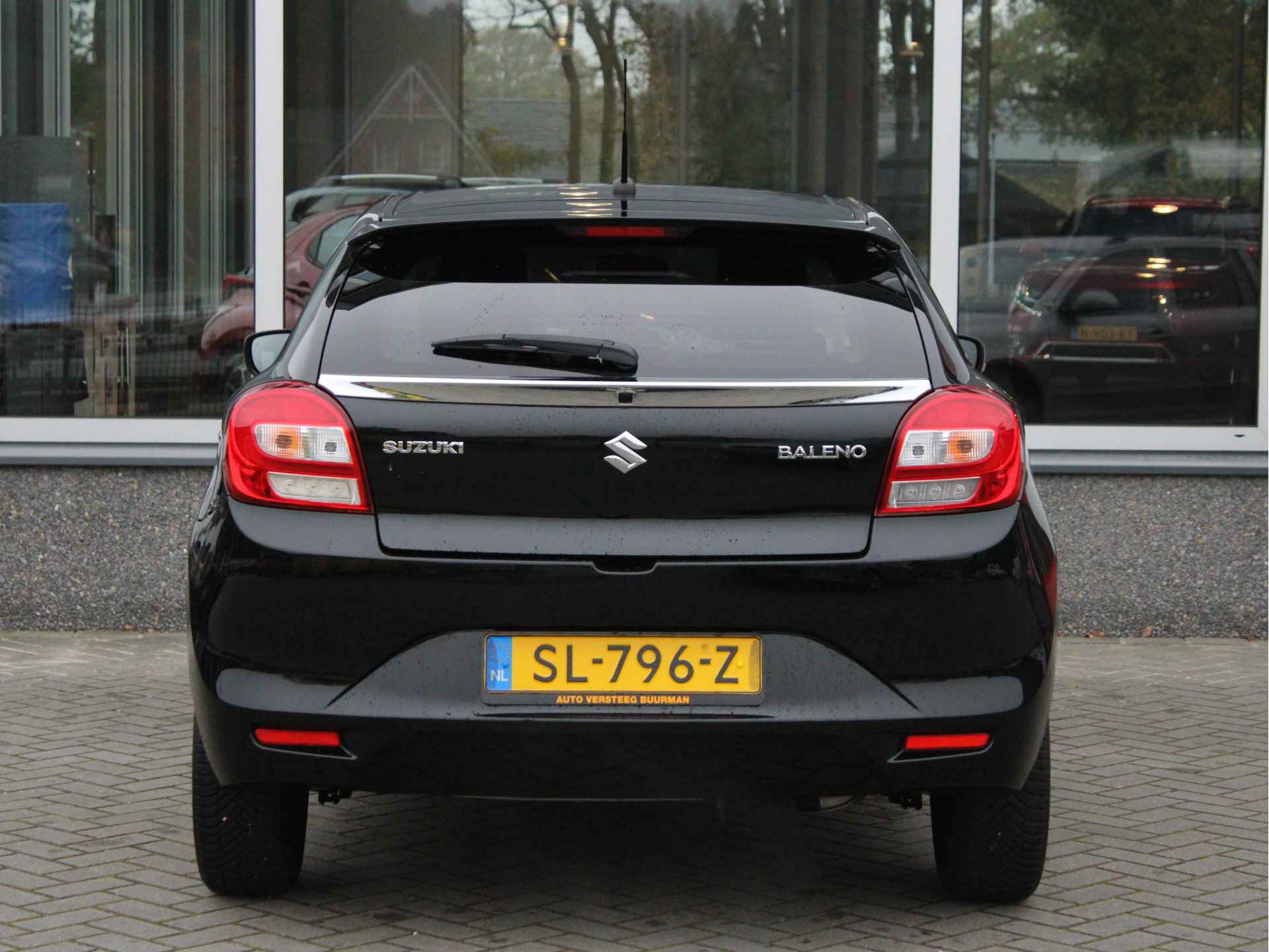 Suzuki Baleno 1.2 High Executive Automaat Adaptieve Cruise en Climate Control, Navigatie, Stoelverwarming, Keyless Go - 15/37