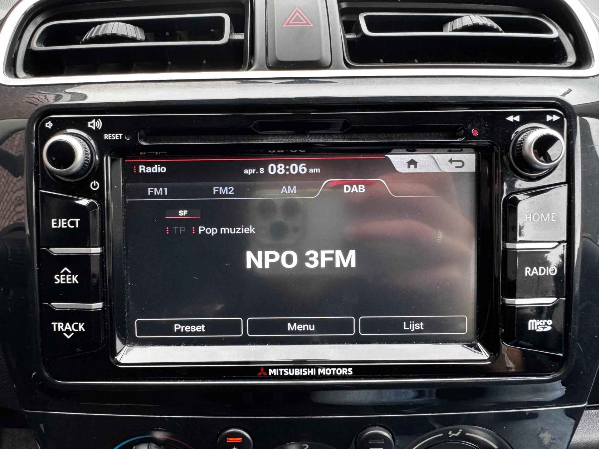 Mitsubishi Space Star 1.2 Instyle / 80 PK / Automaat / Navigatie by Apple Carplay & Android Auto / Stoelverwarming / Airco / DAB - 20/43