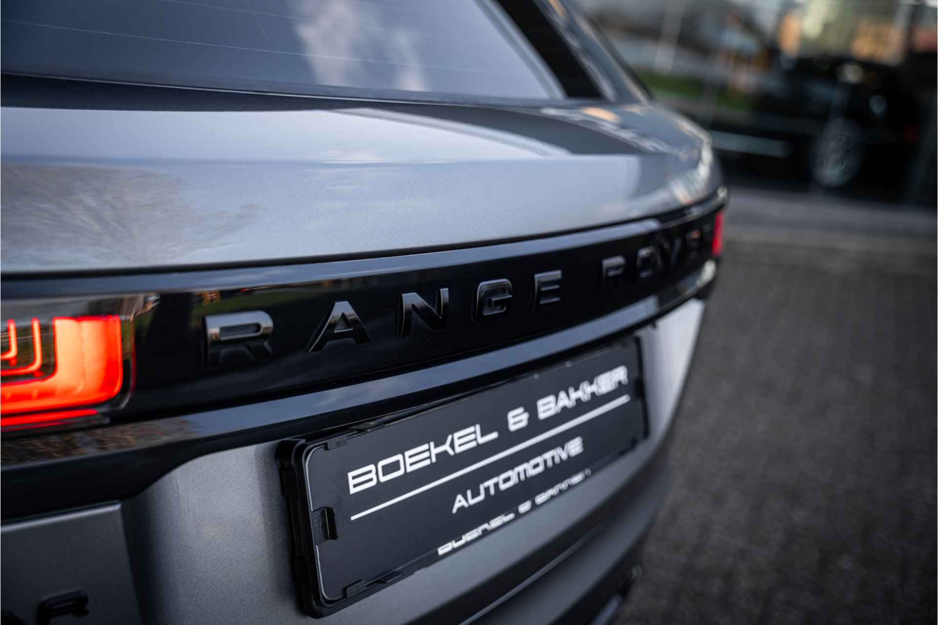 Land Rover Range Rover Velar 2.0 P250 Turbo AWD R-Dynamic HSE - Panodak Orig. NL geleverd - NAP! - 34/83