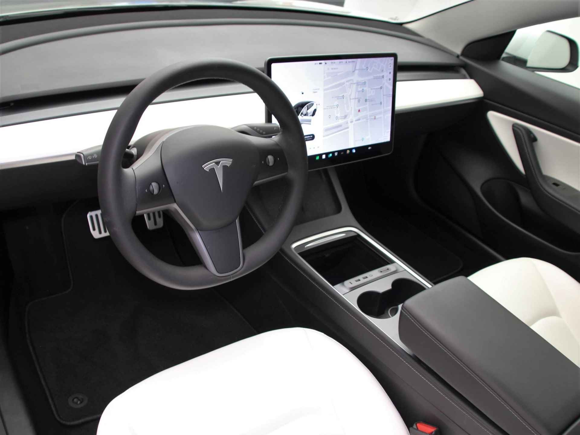 Tesla Model 3 Long Range 75 kWh | Dual Motor | Panoramadak | Vol-Leder Wit | Stoelverwarming | Dashcam | Adapt. Cruise Control | Parelmoer Kleur | Rijklaarprijs! - 9/29