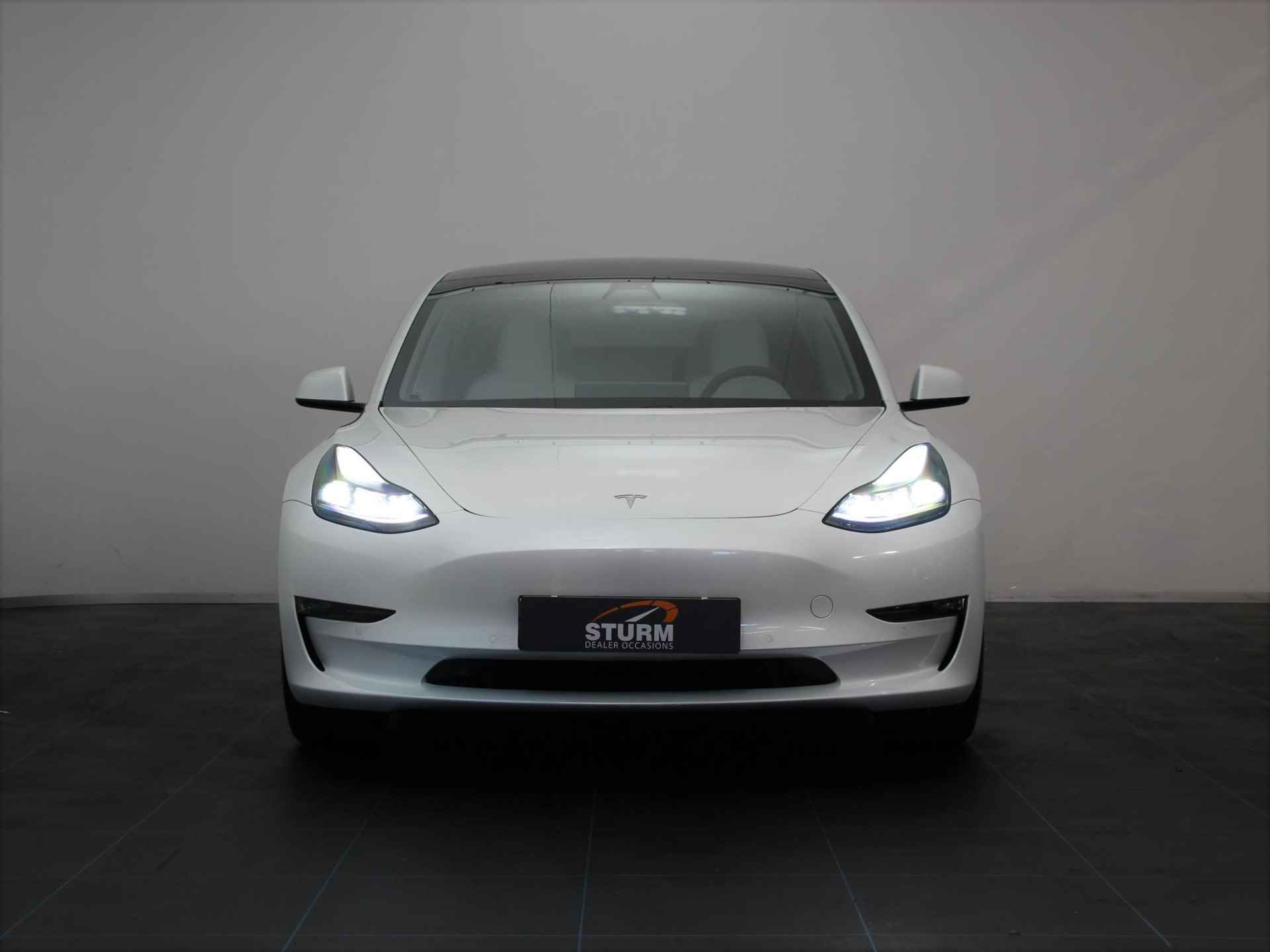 Tesla Model 3 Long Range 75 kWh | Dual Motor | Panoramadak | Vol-Leder Wit | Stoelverwarming | Dashcam | Adapt. Cruise Control | Parelmoer Kleur | Rijklaarprijs! - 18/29