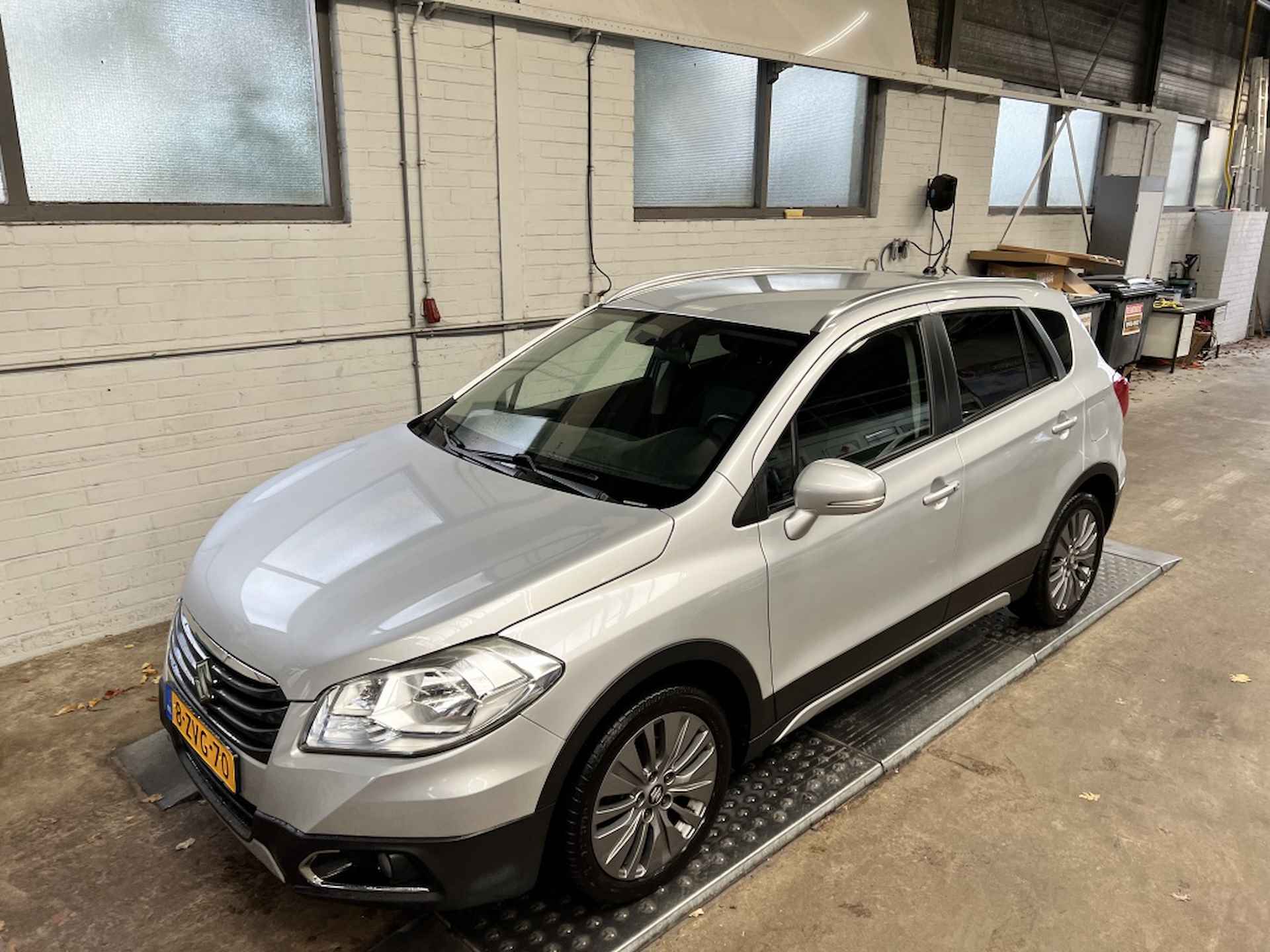 Suzuki SX4 S-Cross 1.6 Exclusive Automaat Trekhaak BTtelefoon 59Dkm! - 17/35