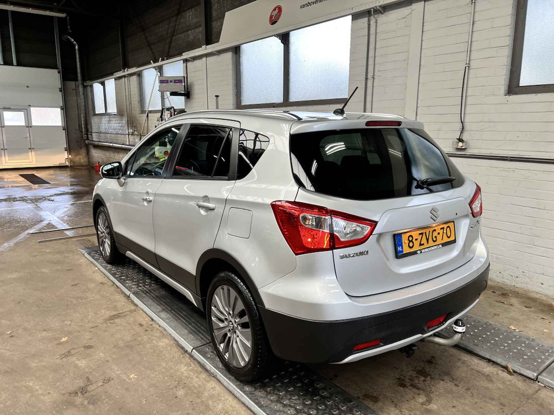 Suzuki SX4 S-Cross 1.6 Exclusive Automaat Trekhaak BTtelefoon 59Dkm! - 33/35