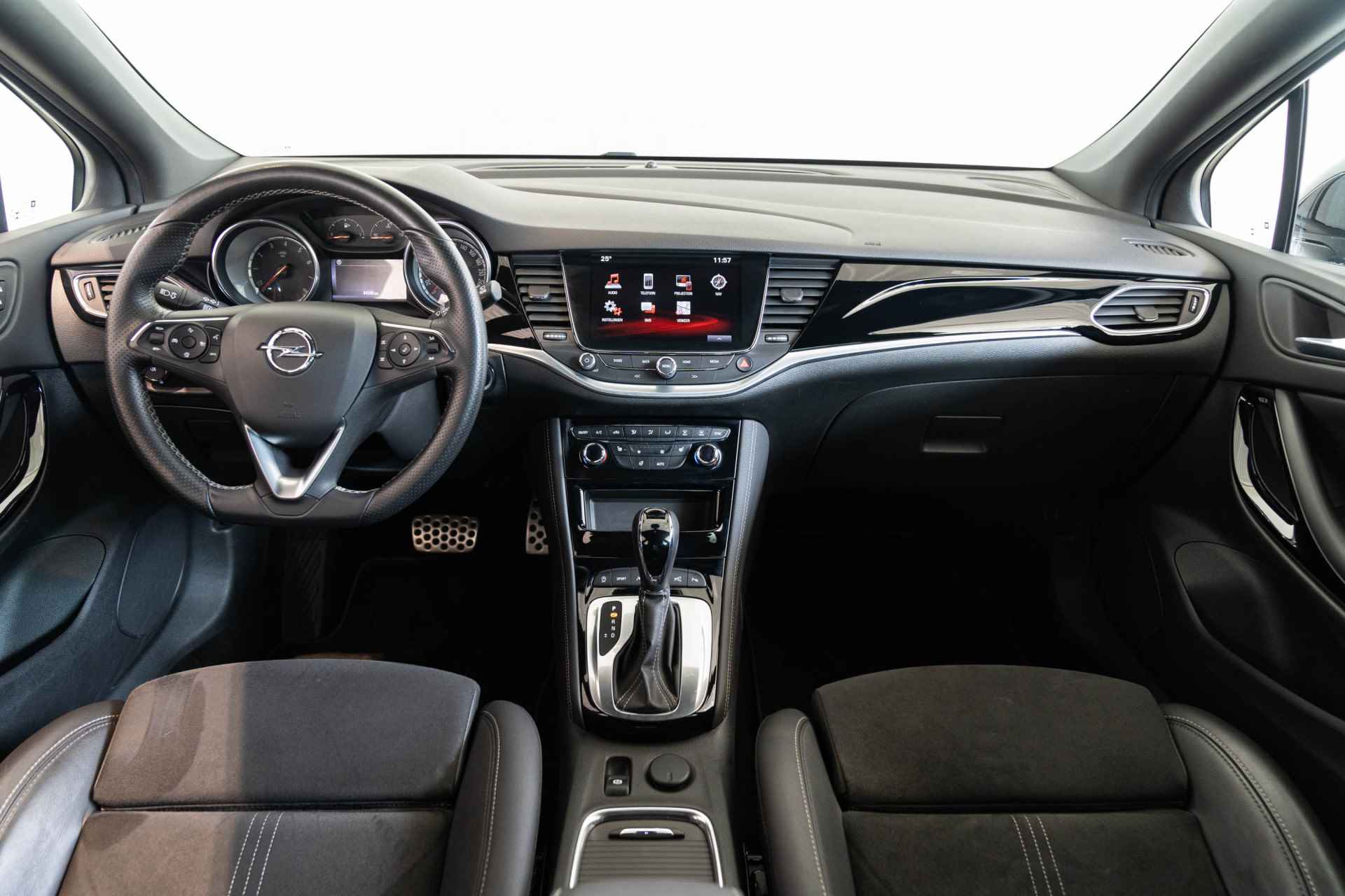 Opel Astra 1.6 Turbo 200PK Innovation | Automaat | Camera | Alcantara | Navigatie | Winter Pakket | Keyless | LED | - 36/39