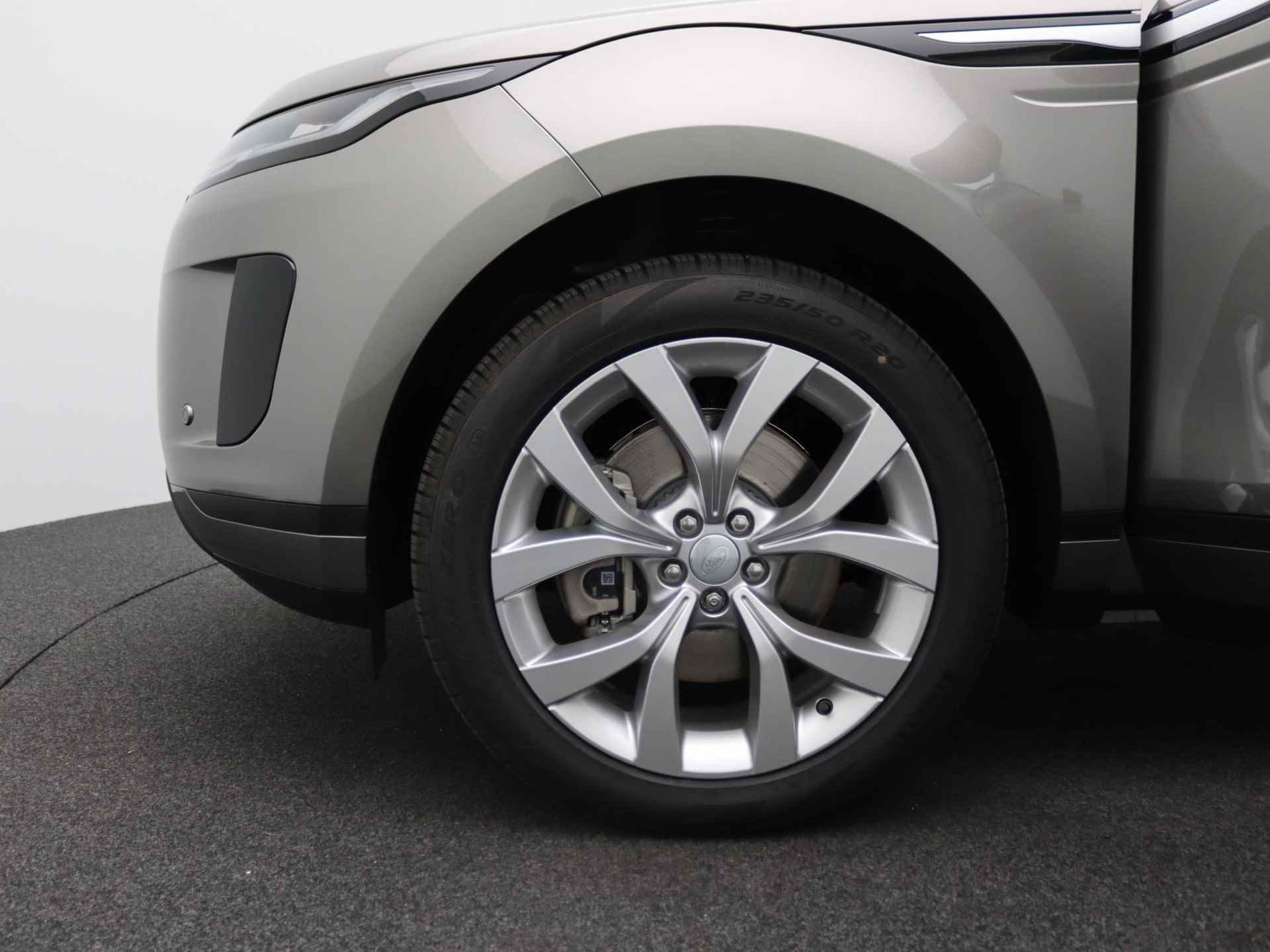 Land Rover Range Rover Evoque P300e AWD SE | Adaptieve Cruise | 20 Inch | Suede Stuurwiel | Stuurwiel verw. | Navi | - 23/51