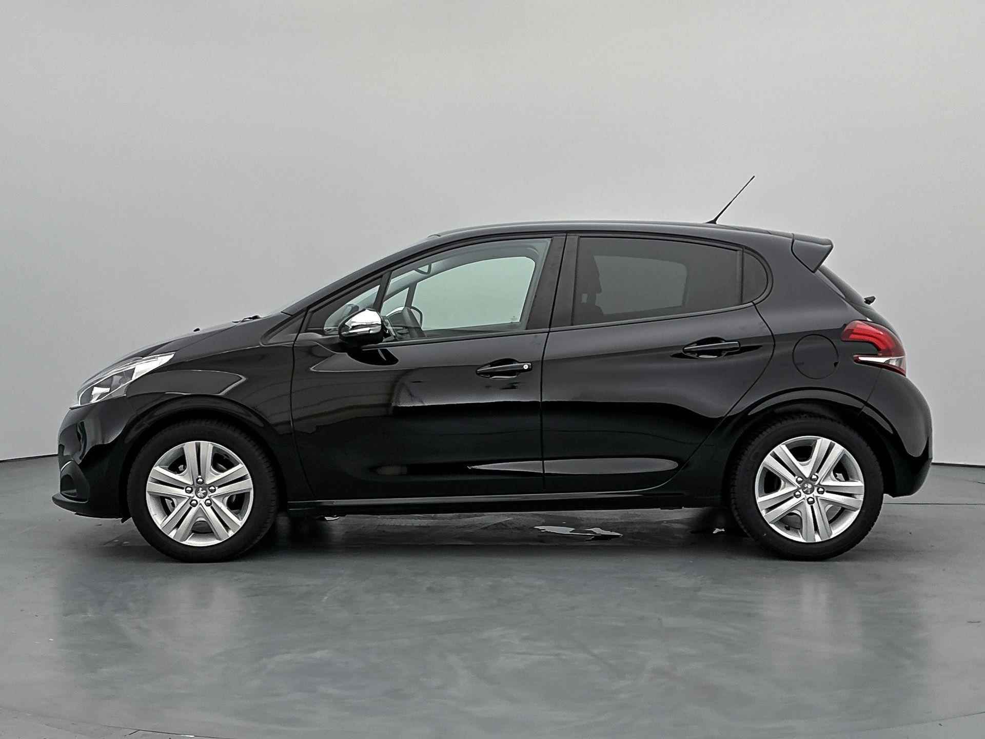 Peugeot 208 Signature 110pk Automaat | Navigatie | Airco | Parkeersensoren | Cruise Control | Apple Carplay / Android Auto | Bluetooth | DAB+ radio | Armsteun | Regensensor | Donker getint glas | Elektrisch inklapbare spiegels | - 6/30