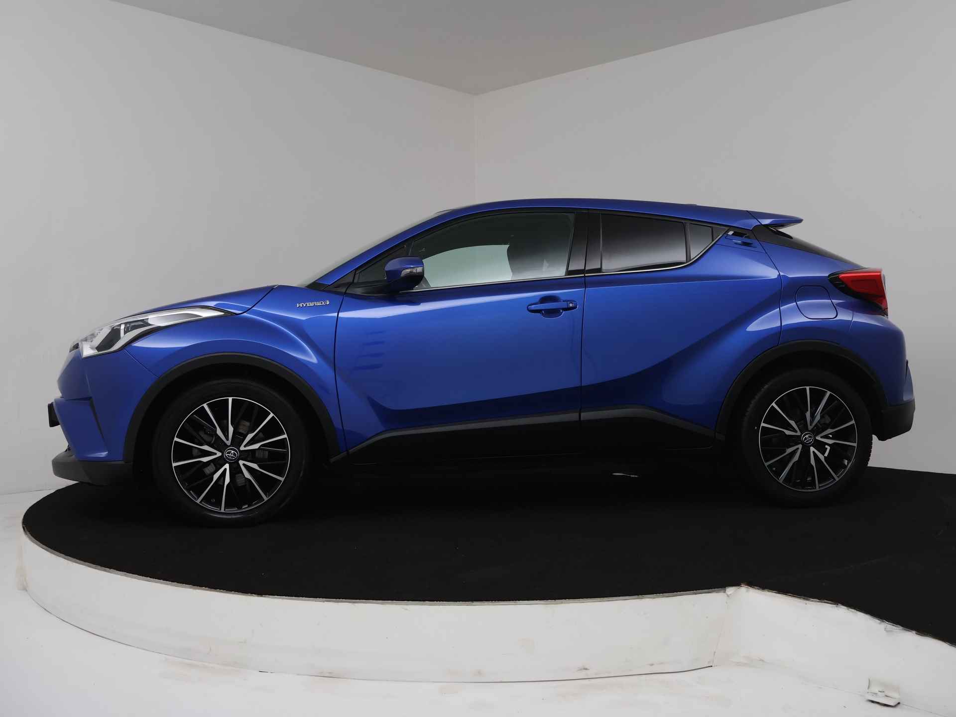 Toyota C-HR 1.8 Hybrid Dynamic | Cruise Control Adaptief | LM velgen | Navigatie | Camera | Climate Control | - 4/42