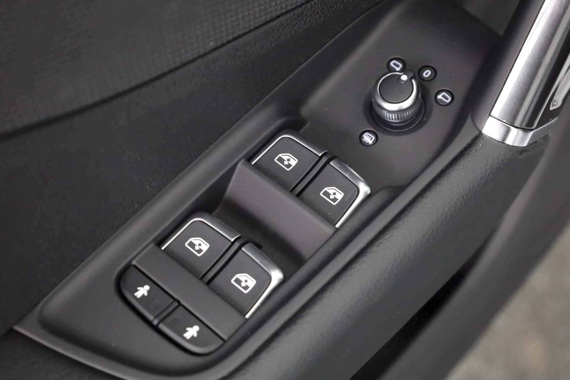 Audi Q2 S Edition 35 TFSI 150 pk | Stoelverwarming voorin | Optiekpakket zwart plus | Assistentiepakket Parking | - 23/40