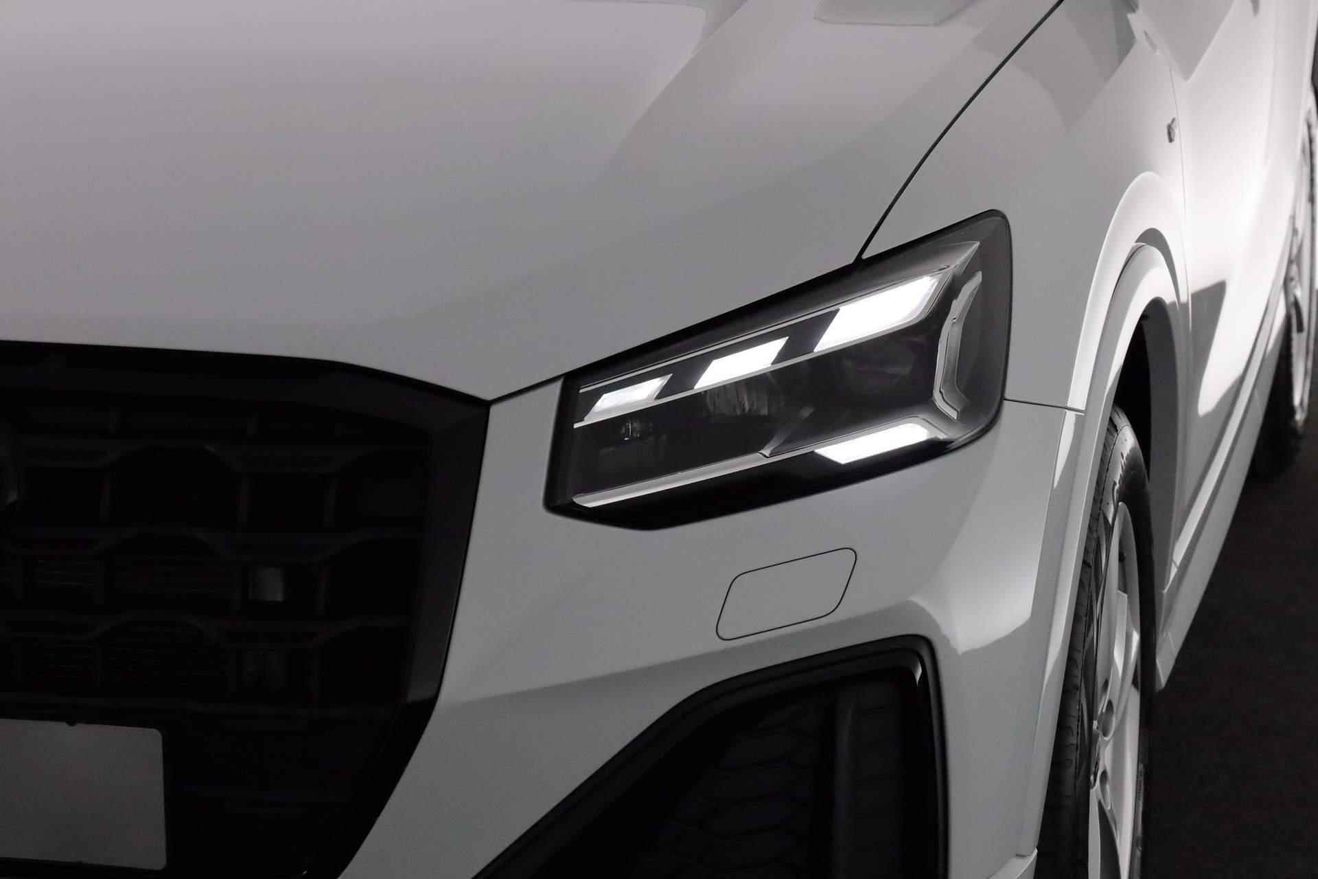 Audi Q2 S Edition 35 TFSI 150 pk | Stoelverwarming voorin | Optiekpakket zwart plus | Assistentiepakket Parking | - 7/40