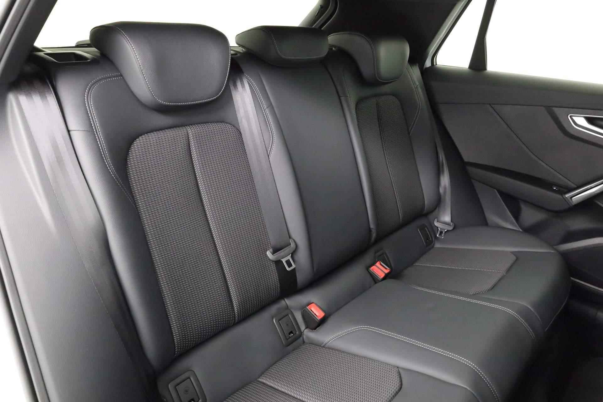 Audi Q2 S Edition 35 TFSI 150 pk | Stoelverwarming voorin | Optiekpakket zwart plus | Assistentiepakket Parking | - 38/40
