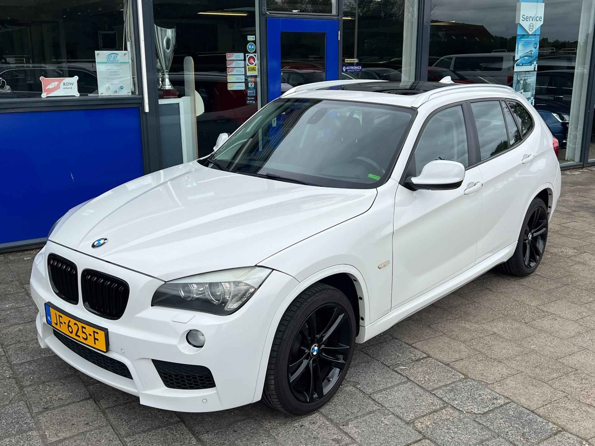 BMW X1 SDrive18i Executive M-pakket, Panodak, Leer enz... - 4/61