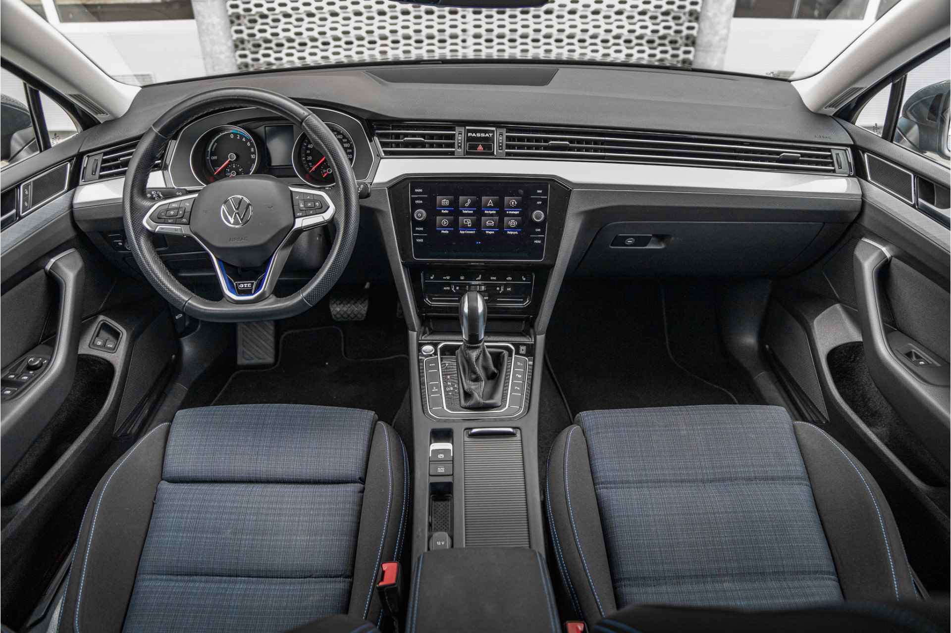 Volkswagen Passat Variant 1.4TSI 218pk PHEV GTE Business | Camera | Trekhaak | Stoelverwarming - 9/41