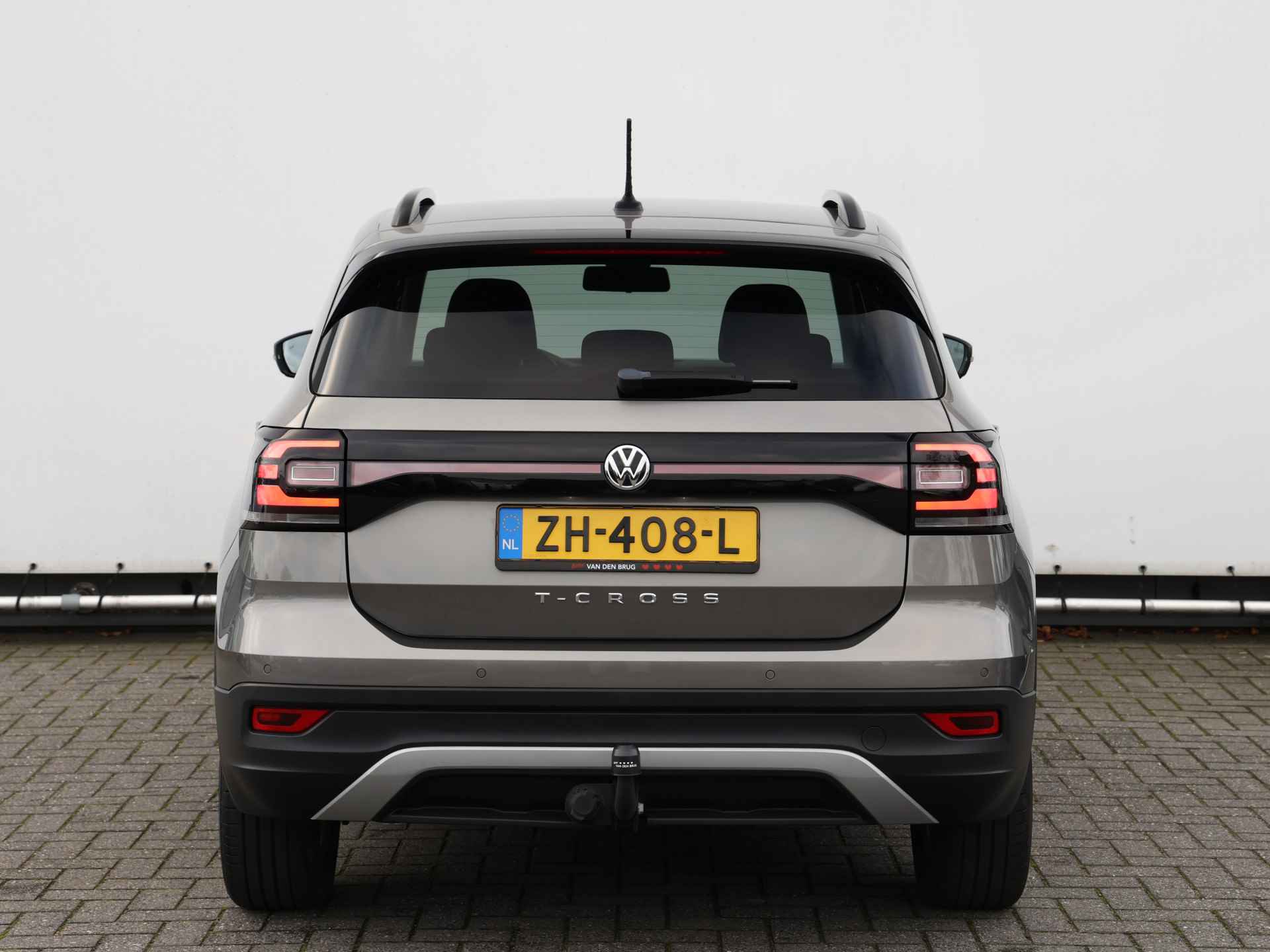 Volkswagen T-Cross 1.0 TSI Life 95PK I Navigatie I Trekhaak I Cruise control I Spiegel pakket I Dealer onderhouden - 6/37