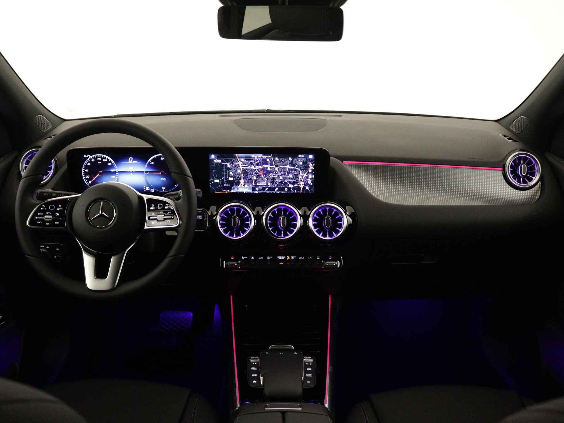 Mercedes-Benz EQA 250+ Business Edition 71 kWh | Trekhaak | Business Plus pakket | Smartphone integratie | KEYLESS-GO comfort pakket | Dodehoekassistent | Parkeerpakket met 360°-camera | Stoelverwarming vooraan | - 5/39