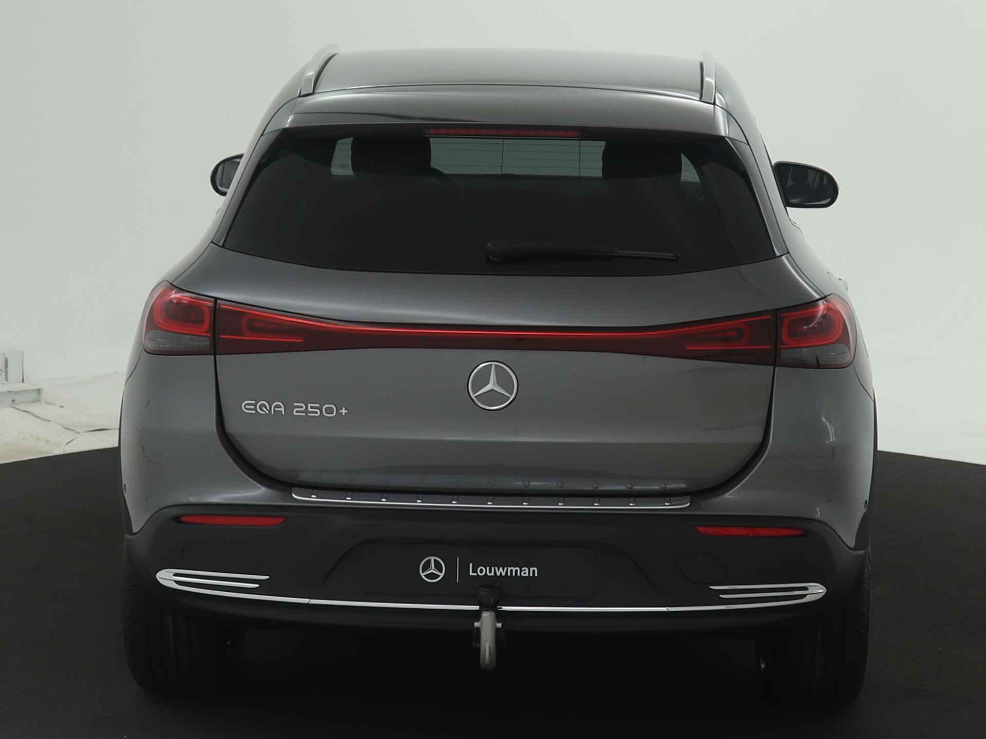 Mercedes-Benz EQA 250+ Business Edition 71 kWh | Trekhaak | Business Plus pakket | Smartphone integratie | KEYLESS-GO comfort pakket | Dodehoekassistent | Parkeerpakket met 360°-camera | Stoelverwarming vooraan | - 24/39