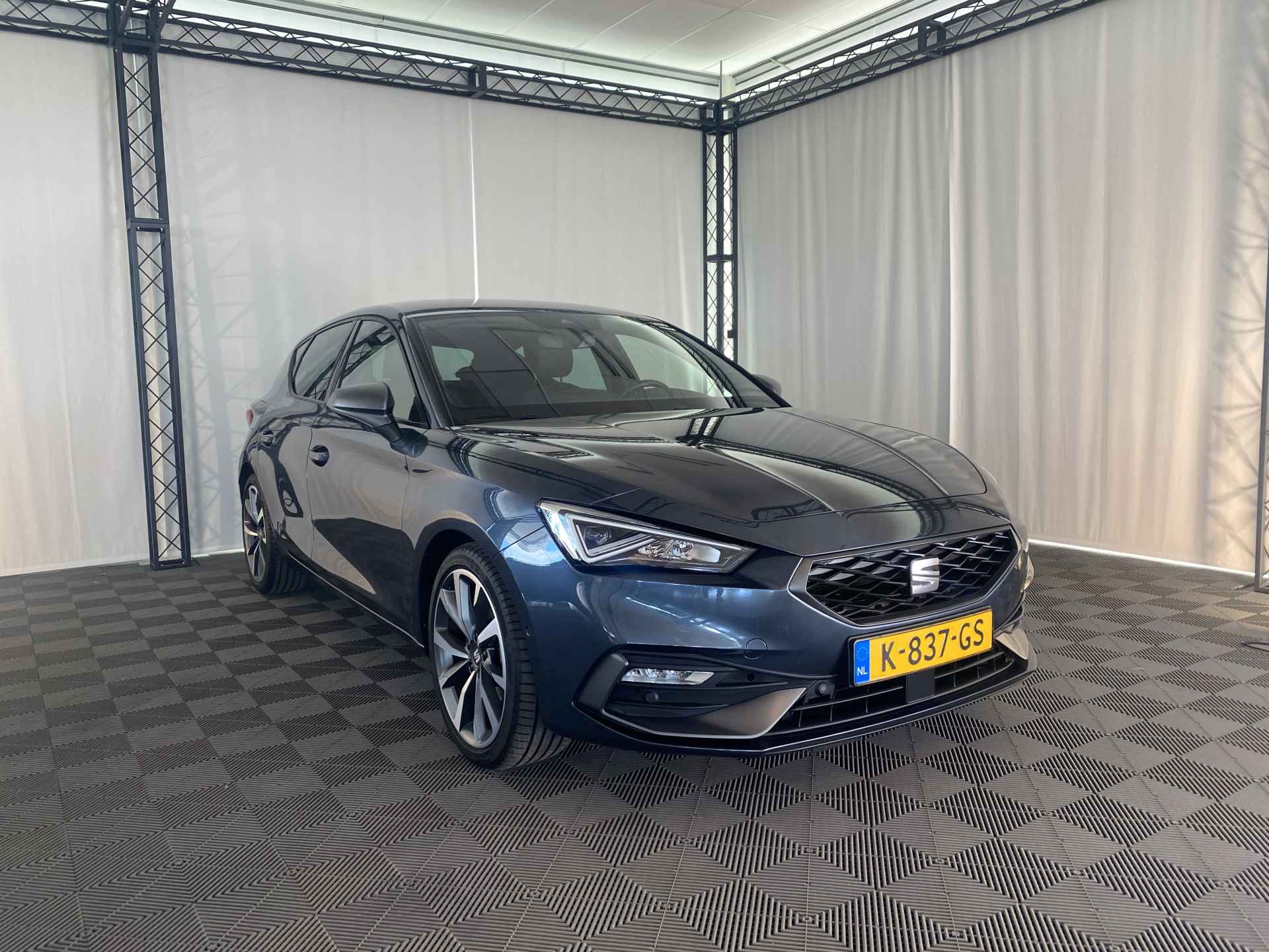 SEAT Leon 1.5 TSI FR Launch Edition | Navi | Apple Carplay | Stoel- en stuurverw. | ACC | DAB | Trekhaak - 27/45