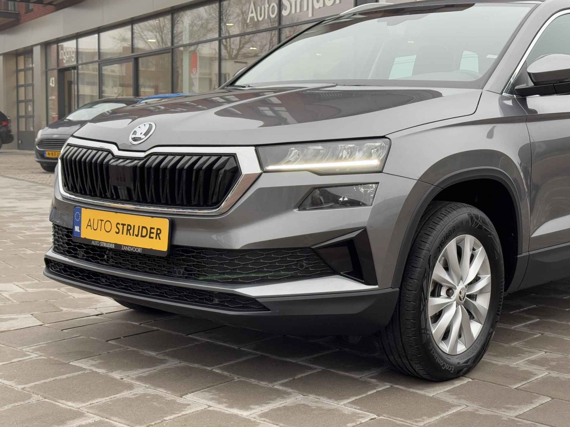 Skoda Karoq 1.5 TSI ACT Business Edition 150pk automaat | ECC | Camera | Carplay | 16LM - 22/33